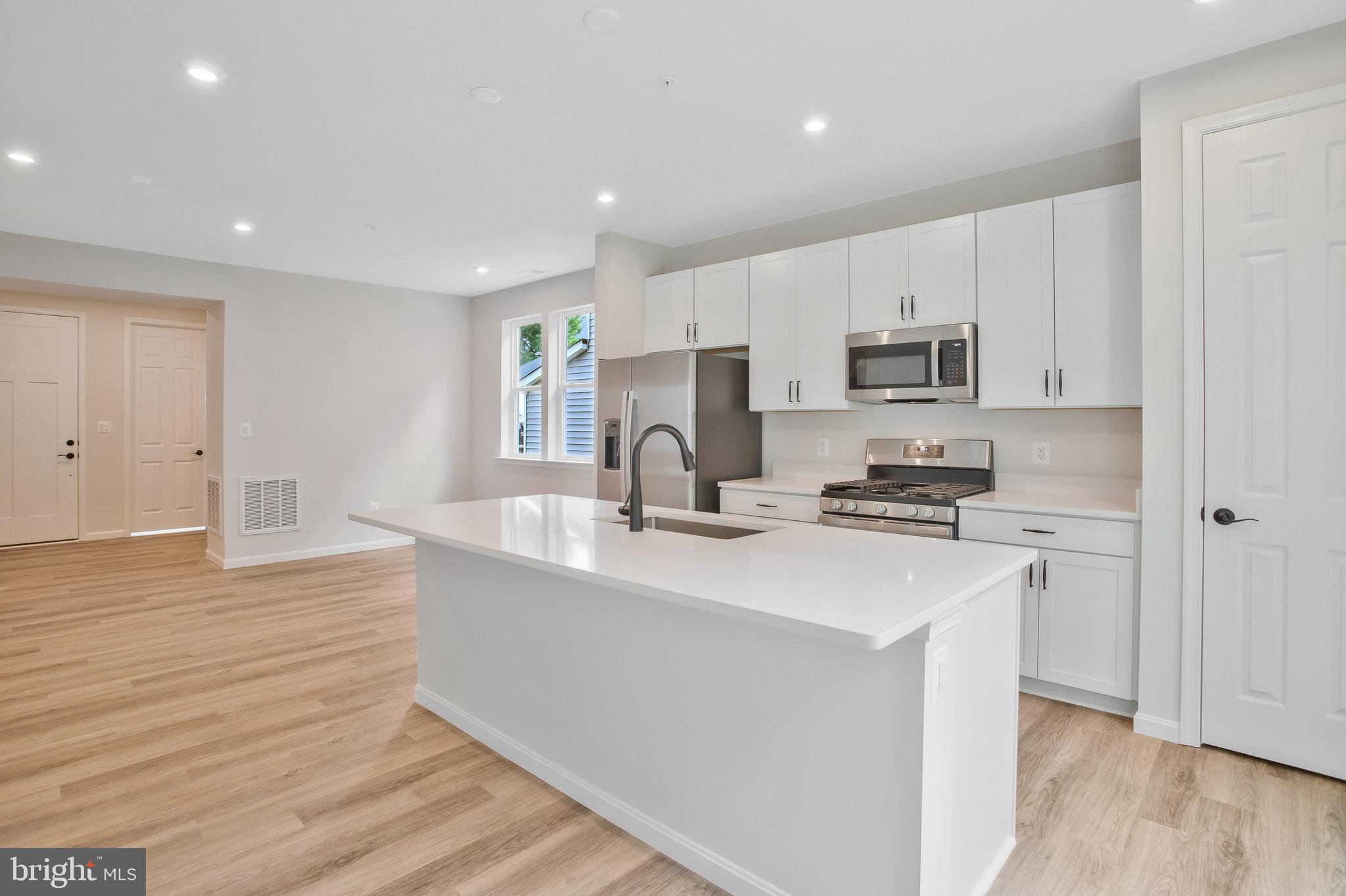 LOVING ESTATES - Residential