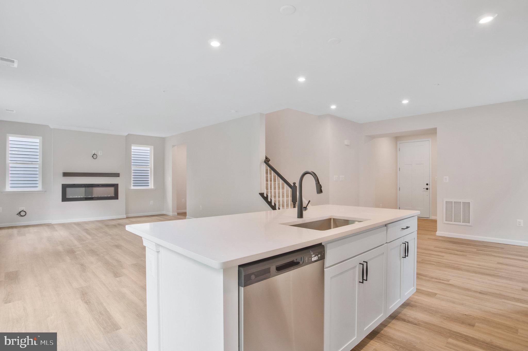 LOVING ESTATES - Residential