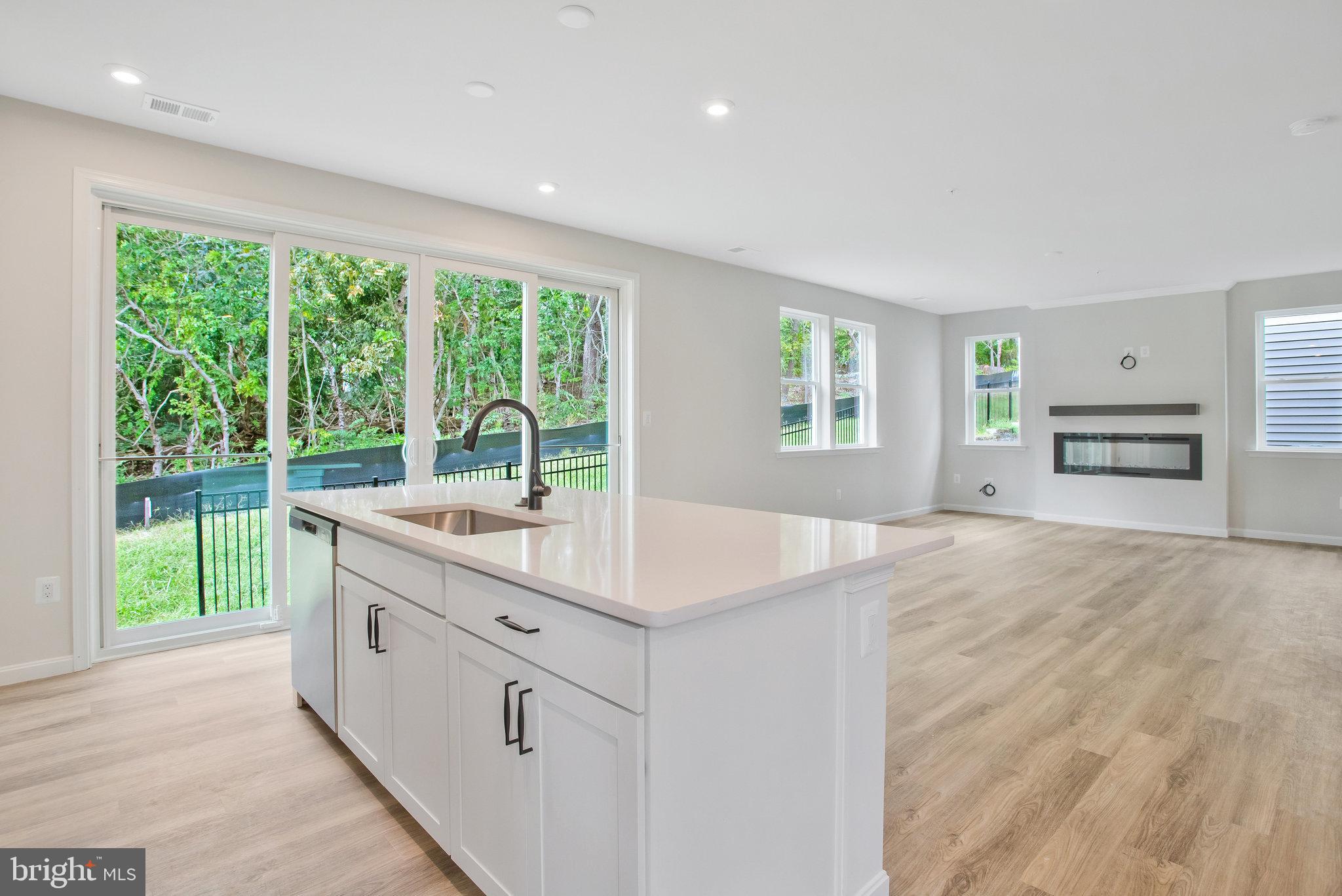 LOVING ESTATES - Residential