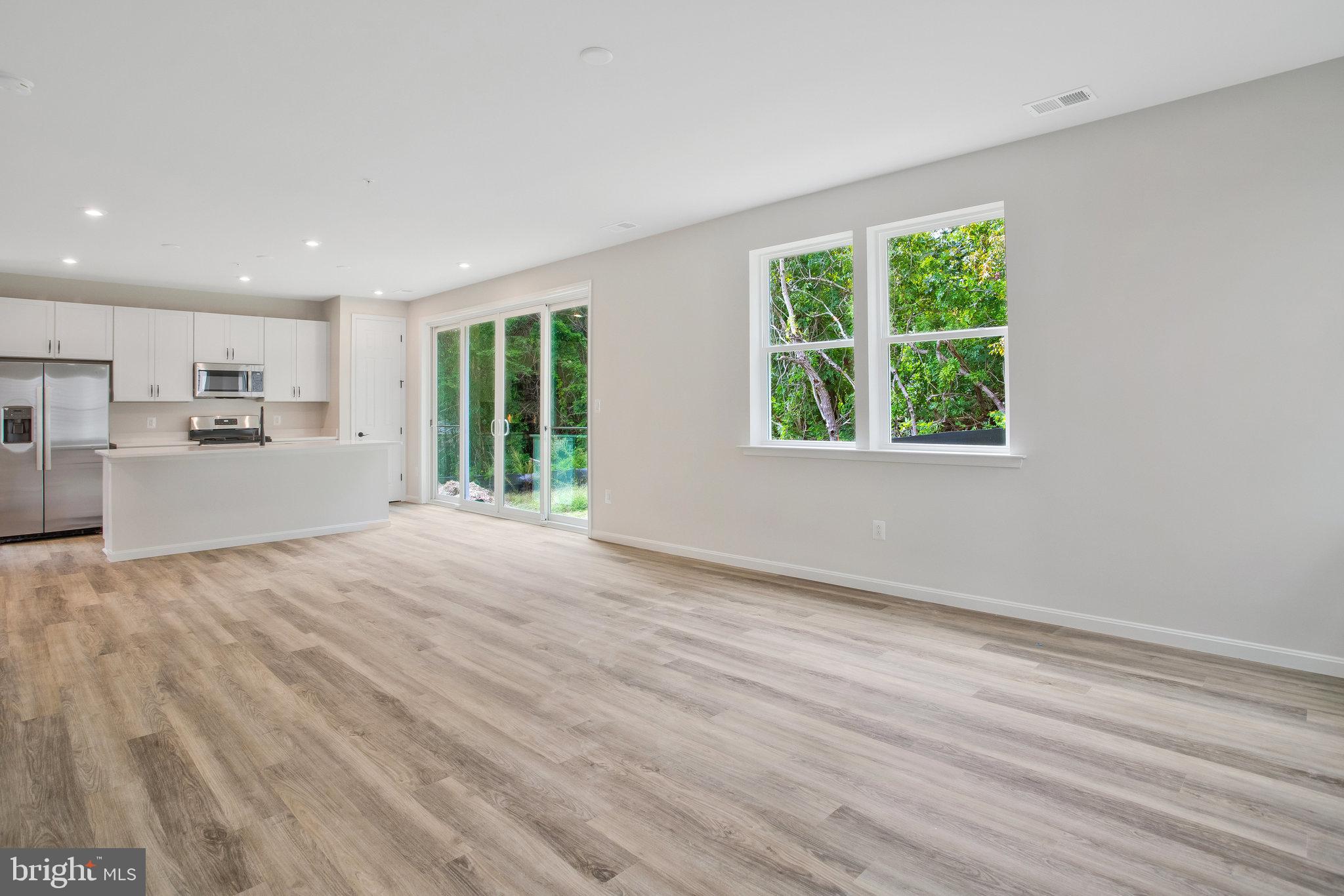 LOVING ESTATES - Residential