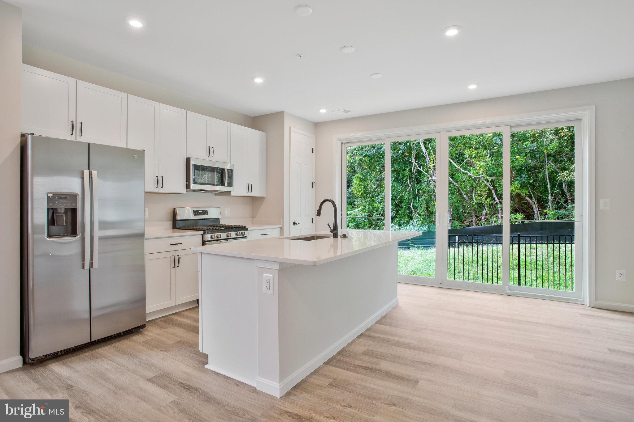 LOVING ESTATES - Residential