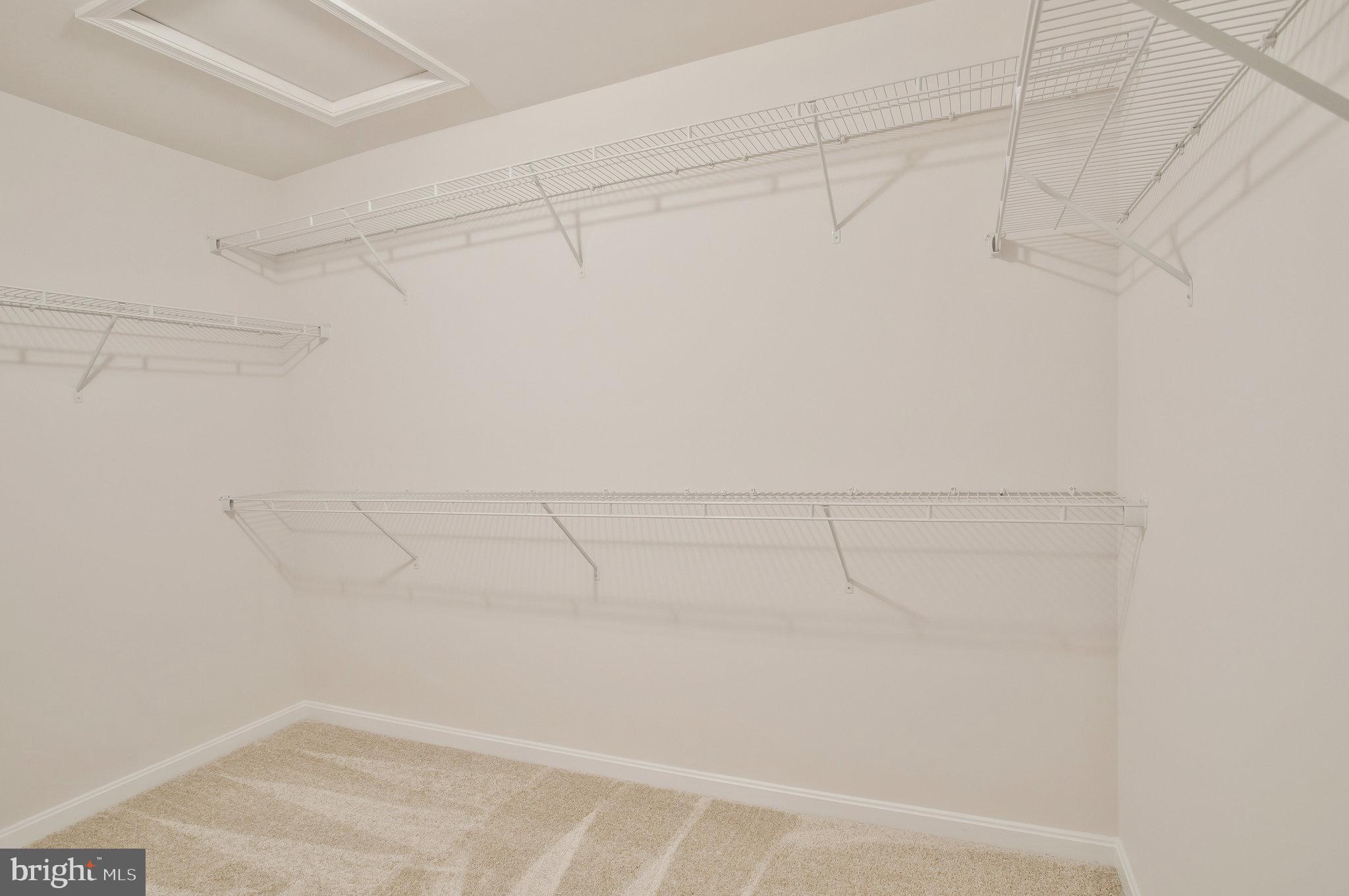 LOVING ESTATES - Residential