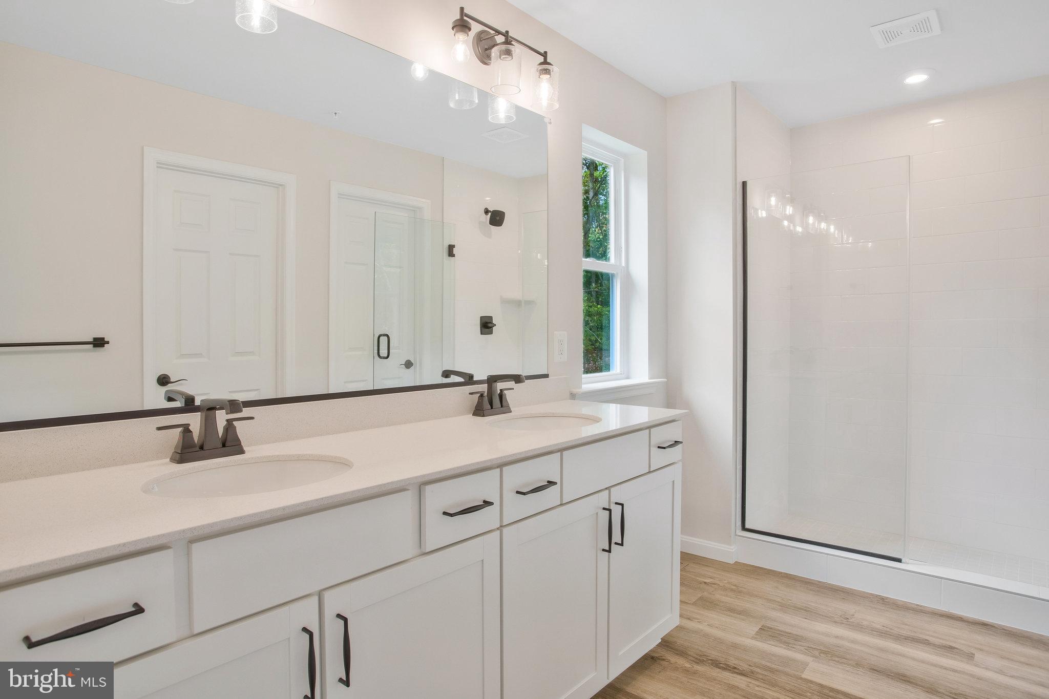 LOVING ESTATES - Residential