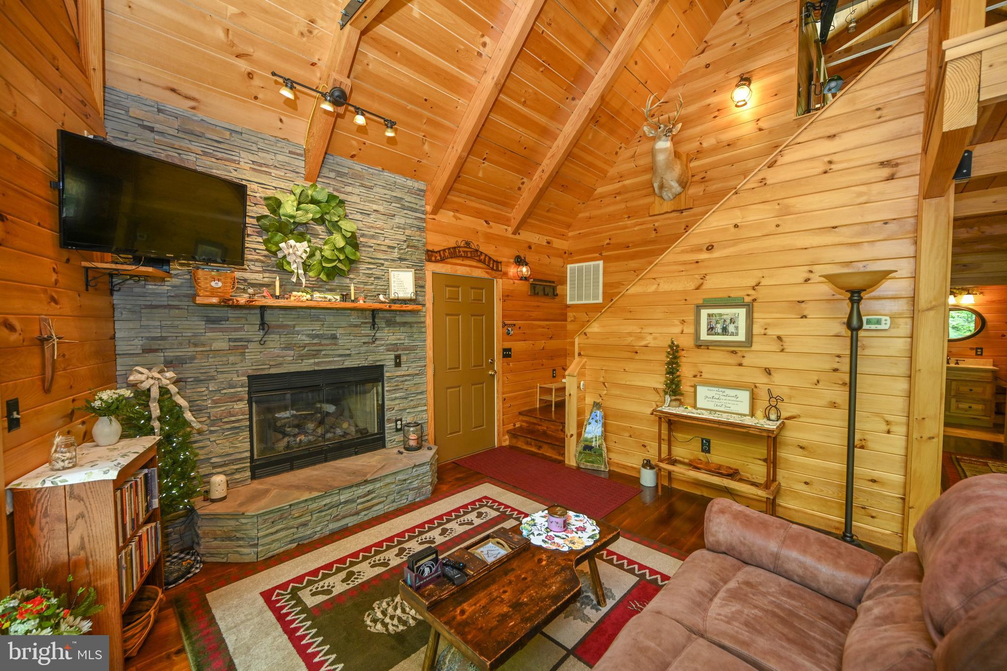 530 HEMLOCK ROAD