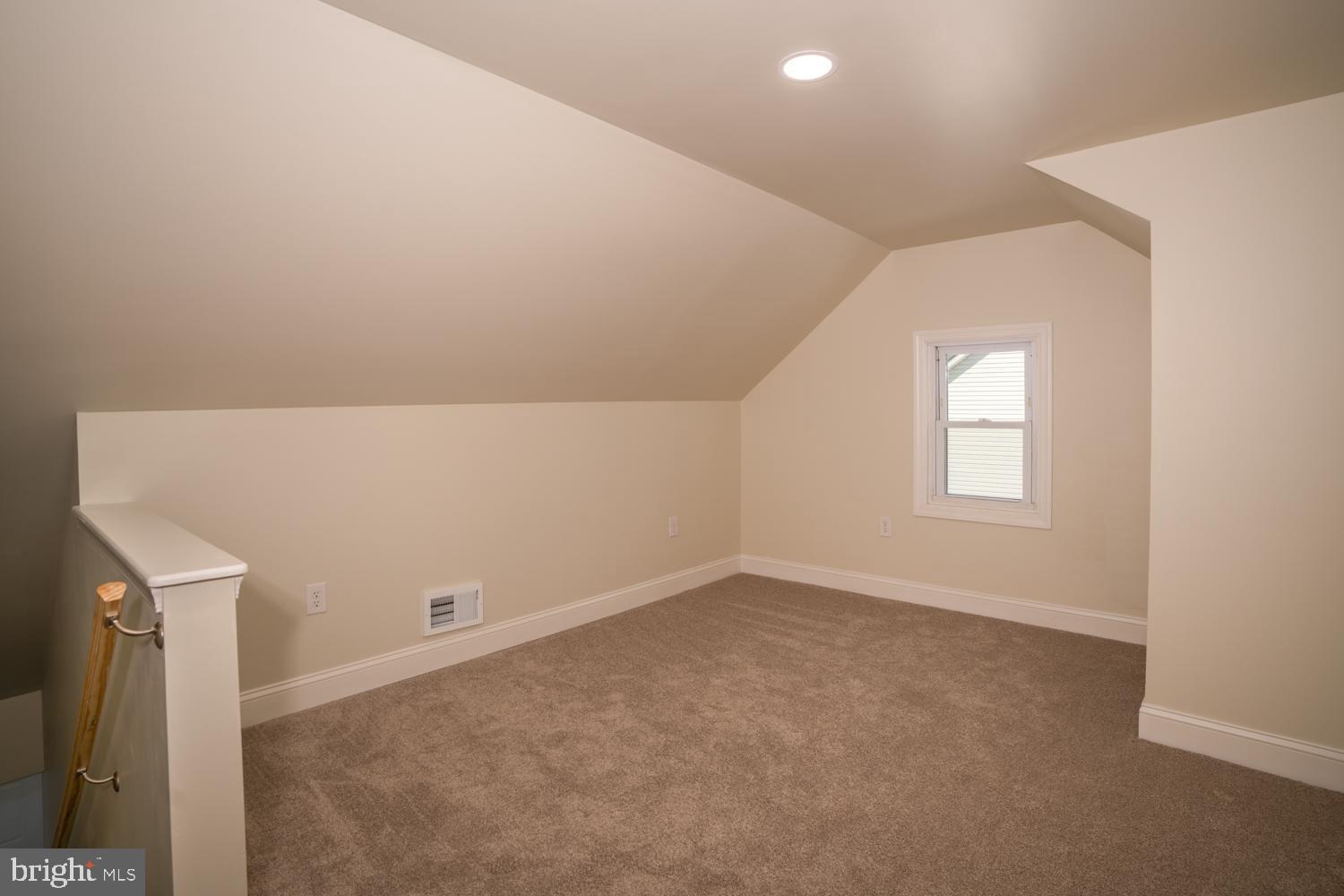 ESSEX - Residential