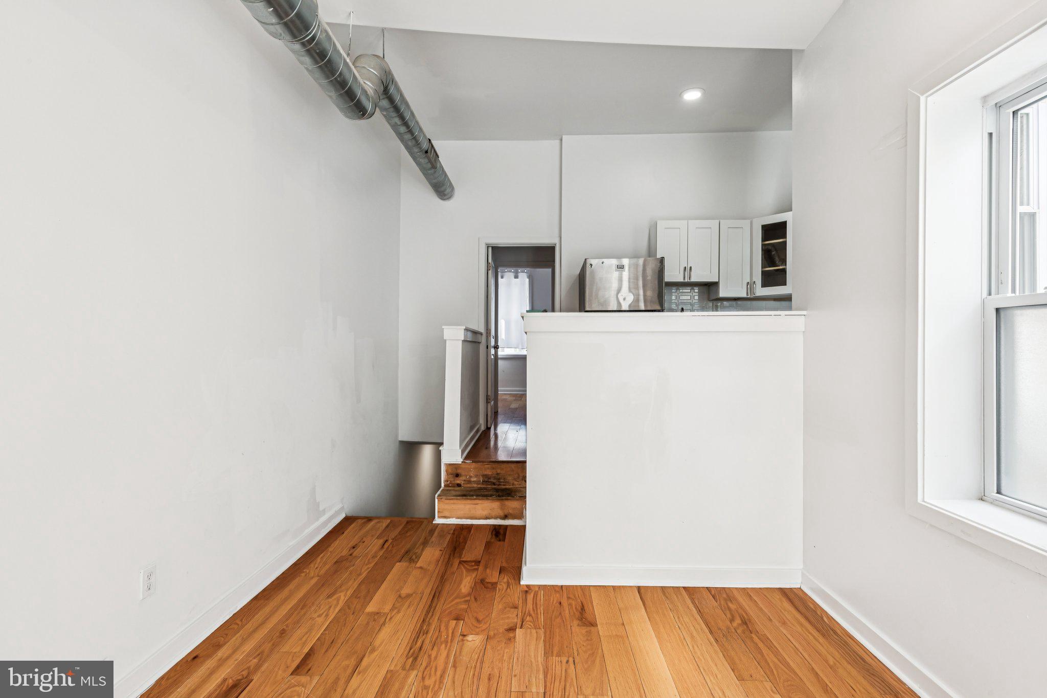 2244 N WOODSTOCK STREET