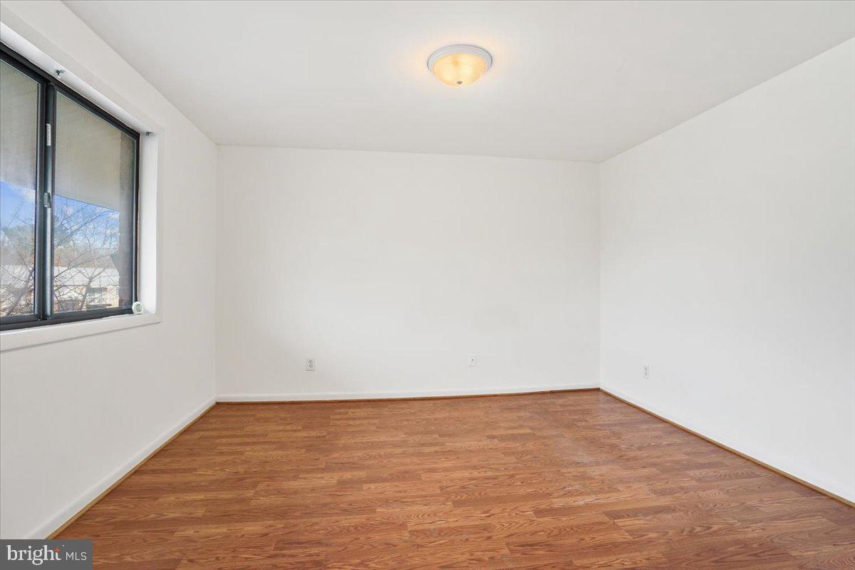 FALLS CHURCH GARDENS - Residential Lease