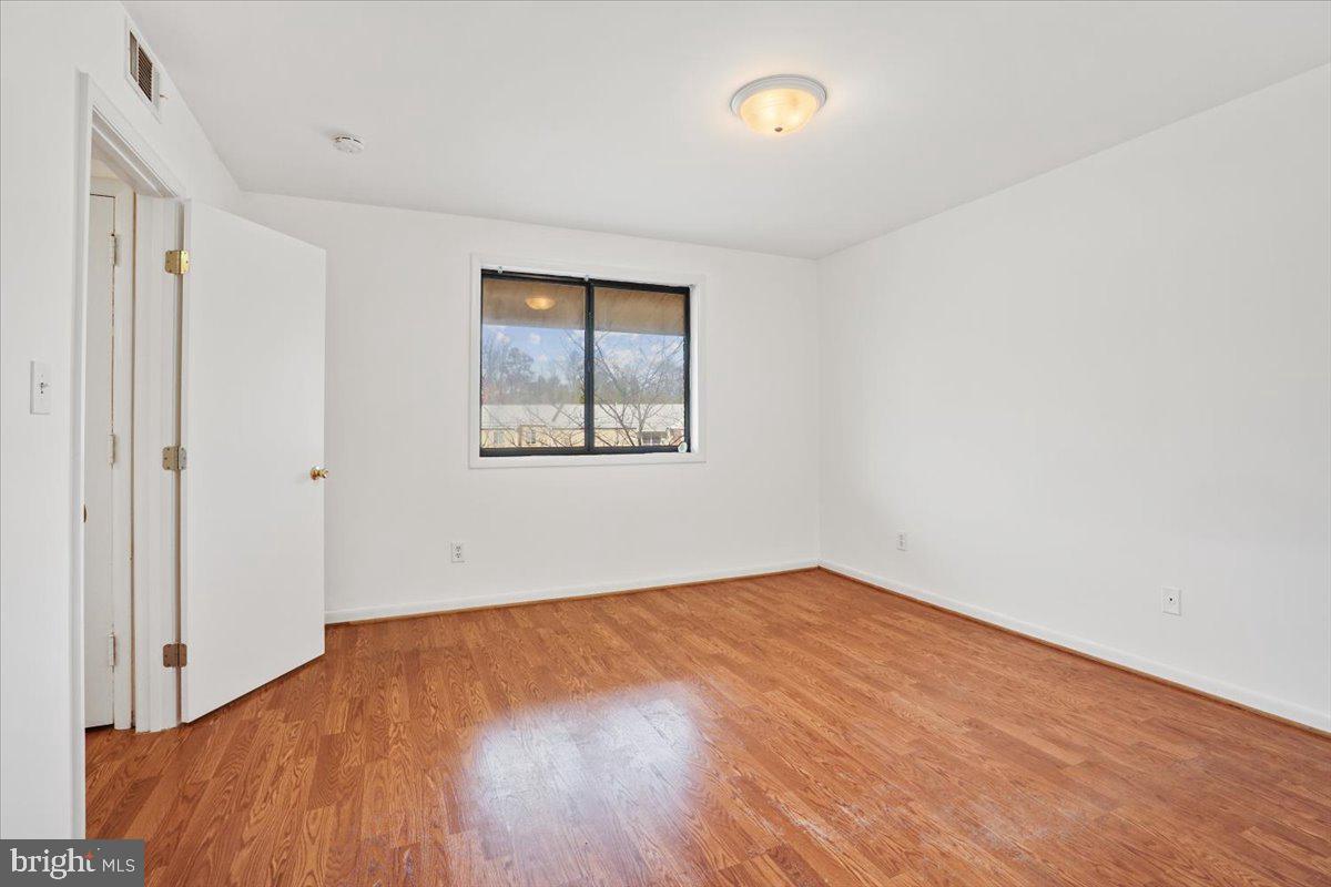 FALLS CHURCH GARDENS - Residential Lease