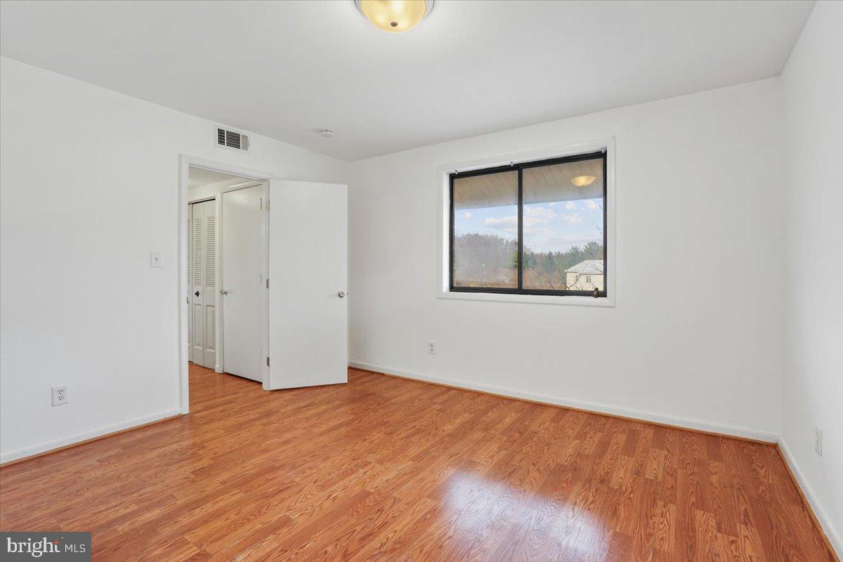 FALLS CHURCH GARDENS - Residential Lease