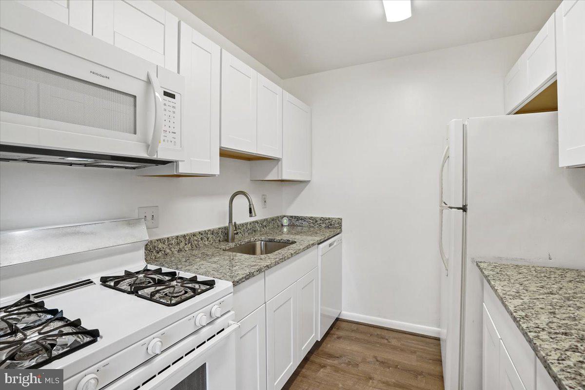 FALLS CHURCH GARDENS - Residential Lease