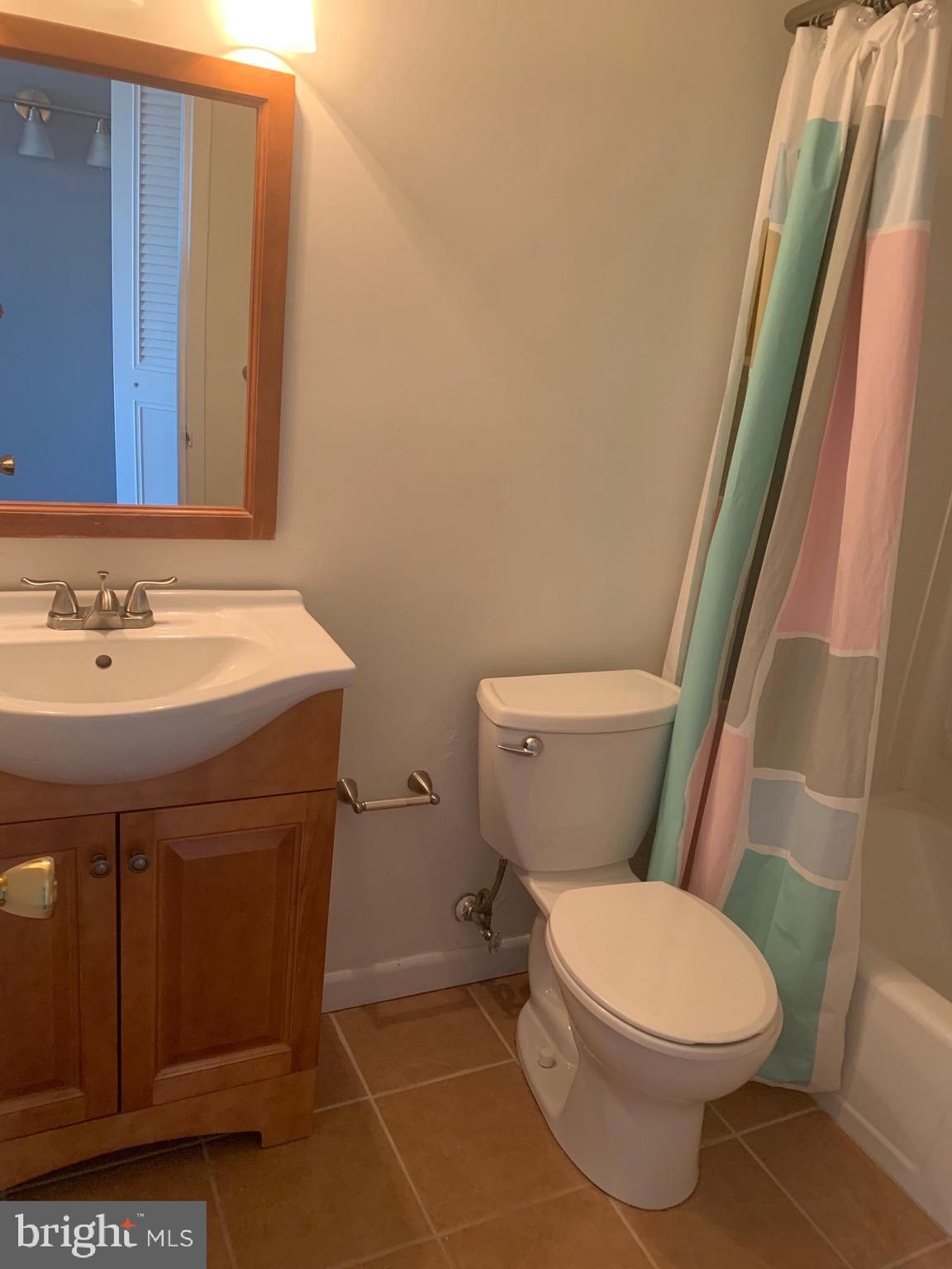 CHARLES VILLAGE - Residential Lease