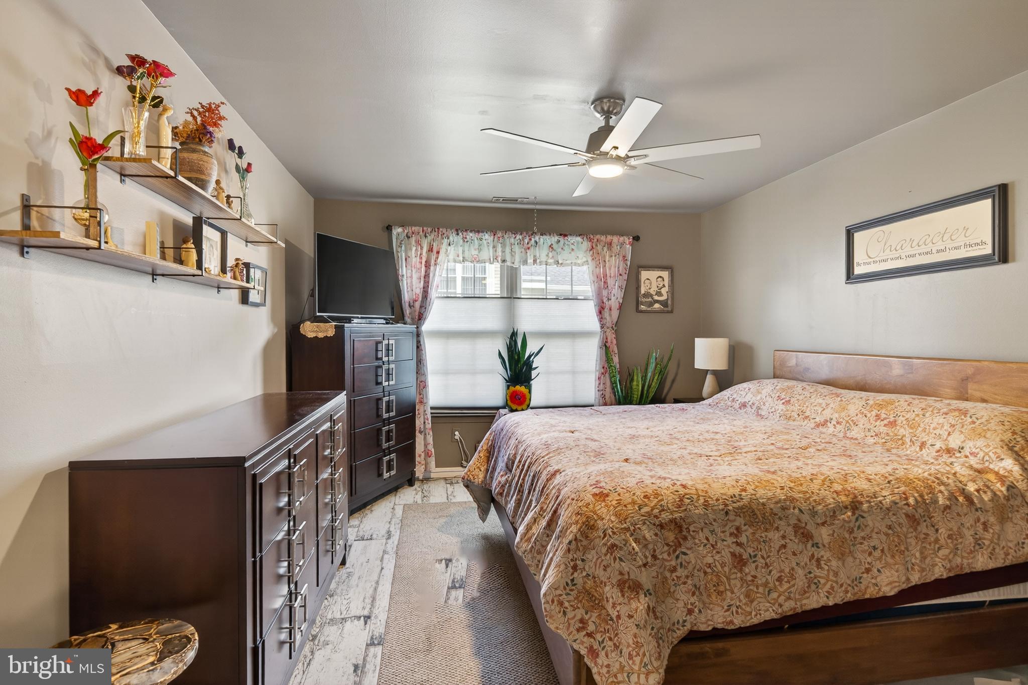 COMMONS OF MIDDLET - Residential
