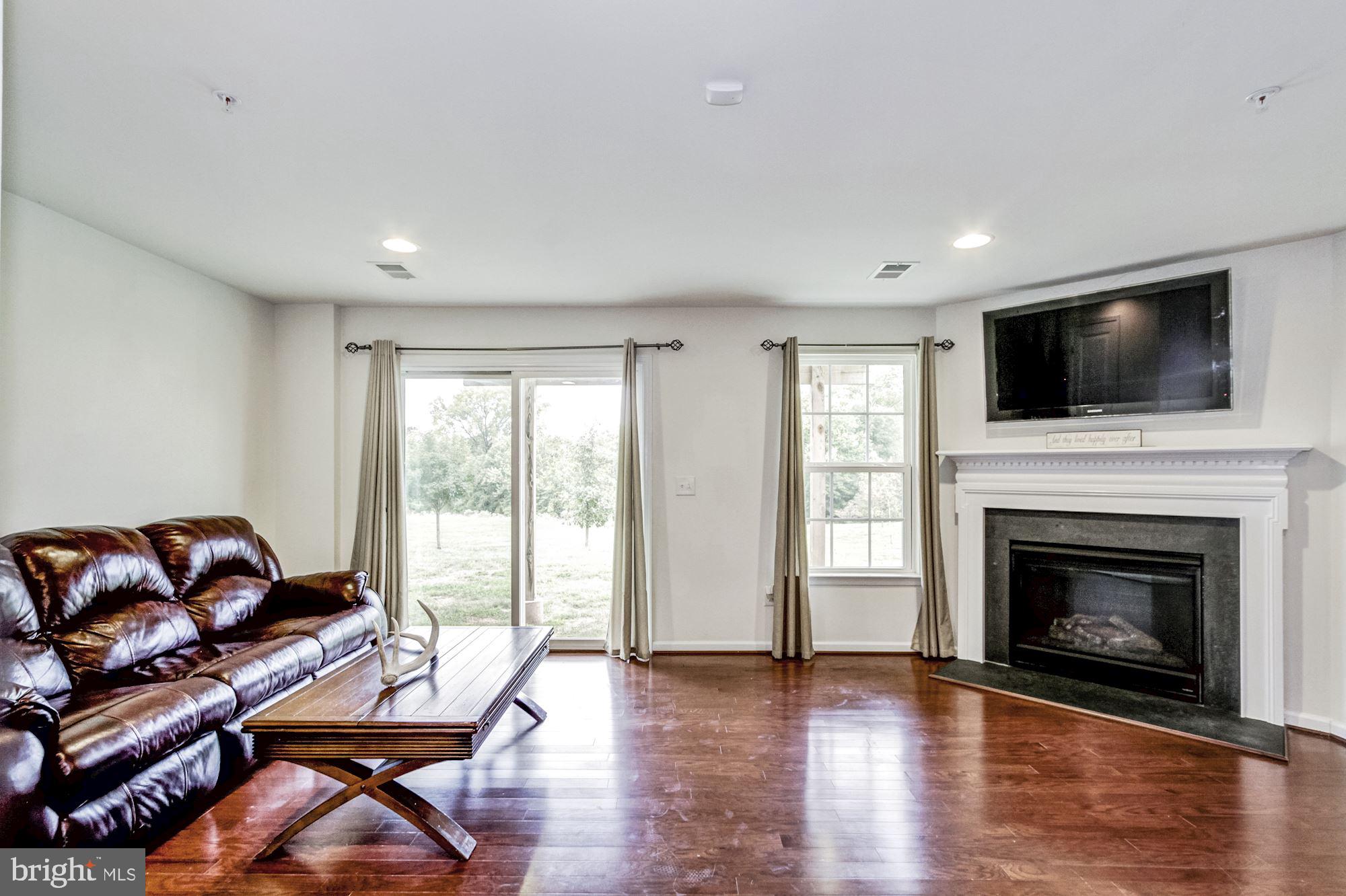 244 MACDONALD AVENUE 16