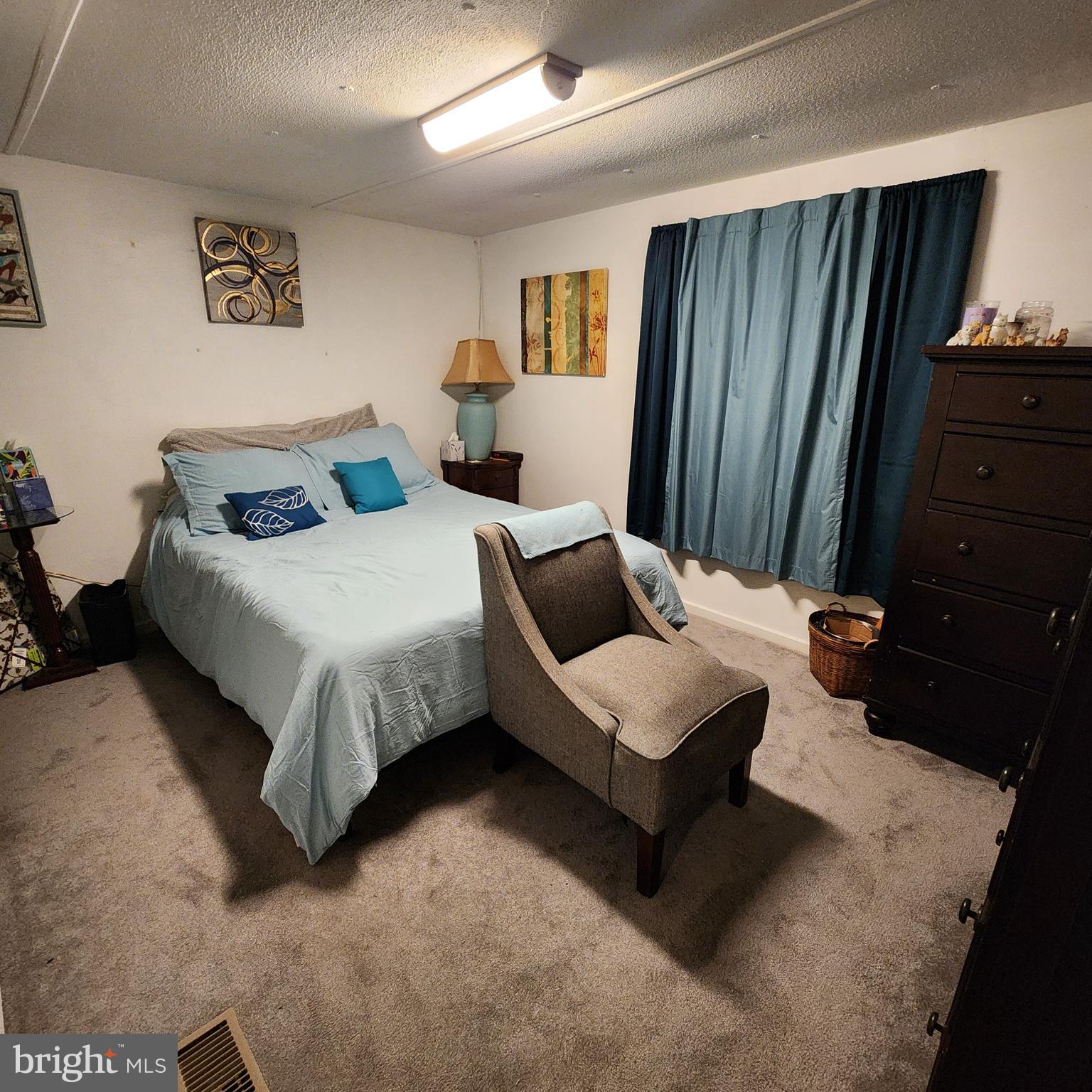 MOUNT PLEASANT - Residential