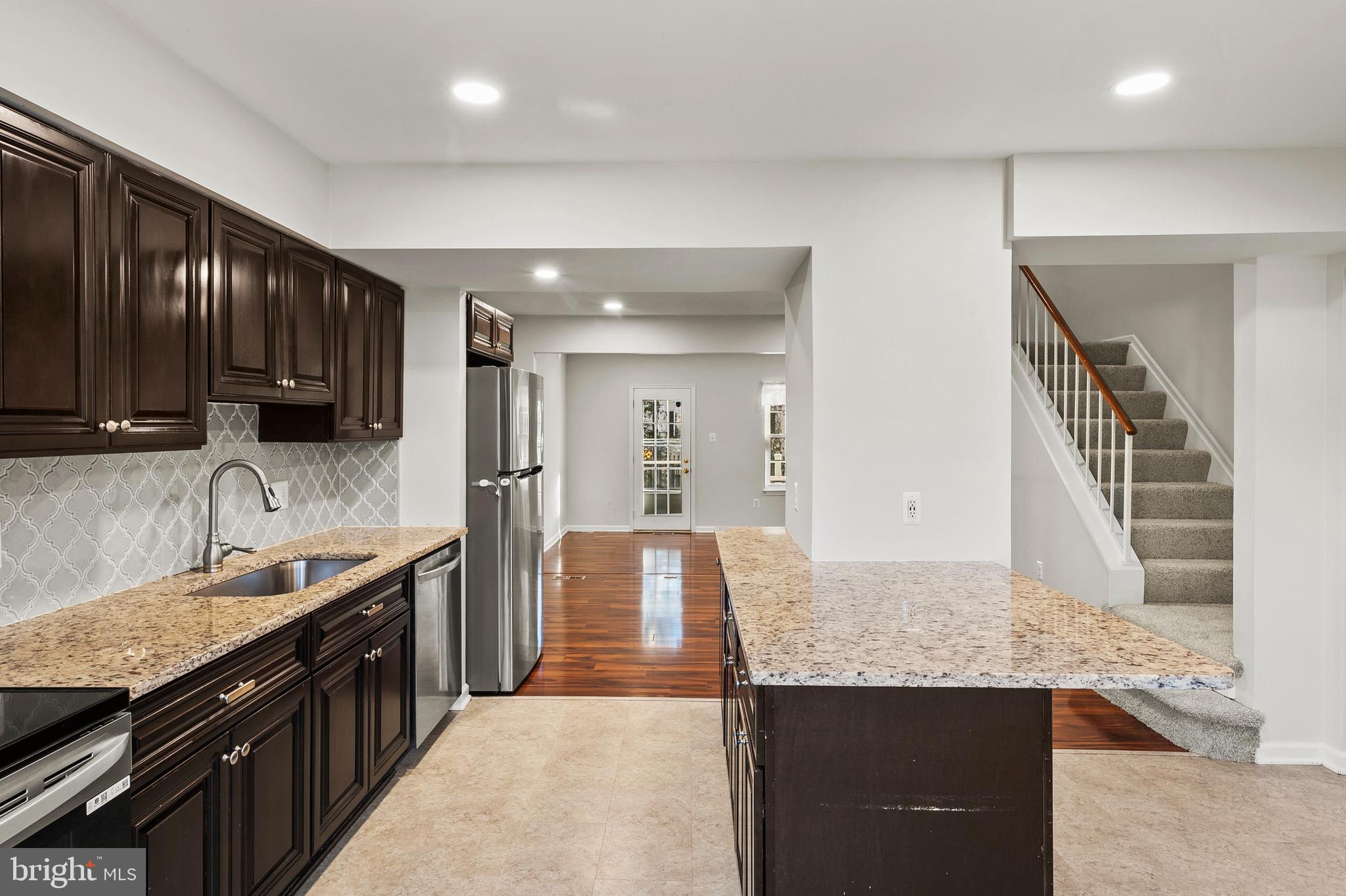 MARBLE HILL - Residential