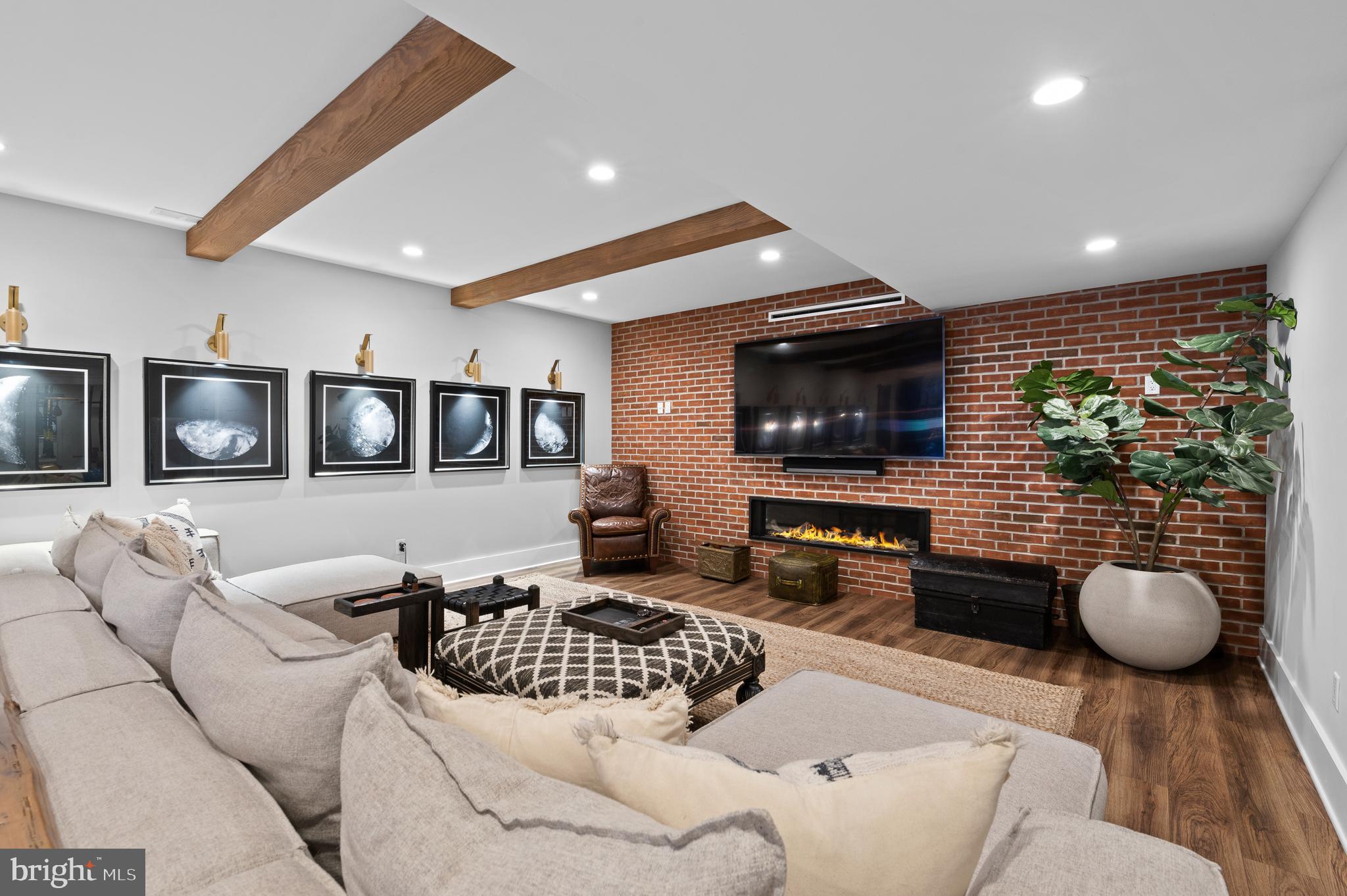 WOODLANDS - Residential