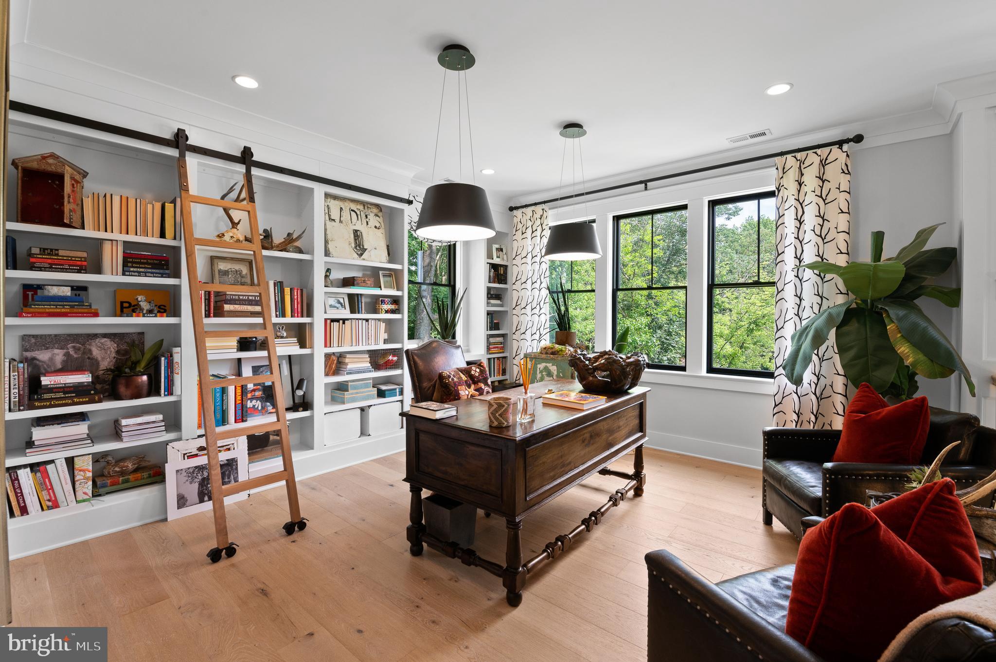 WOODLANDS - Residential