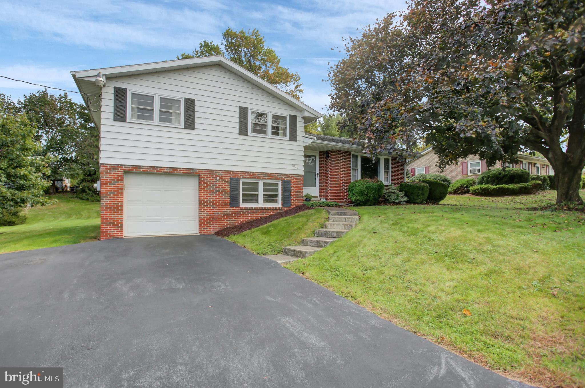 1042 LAURICH DRIVE