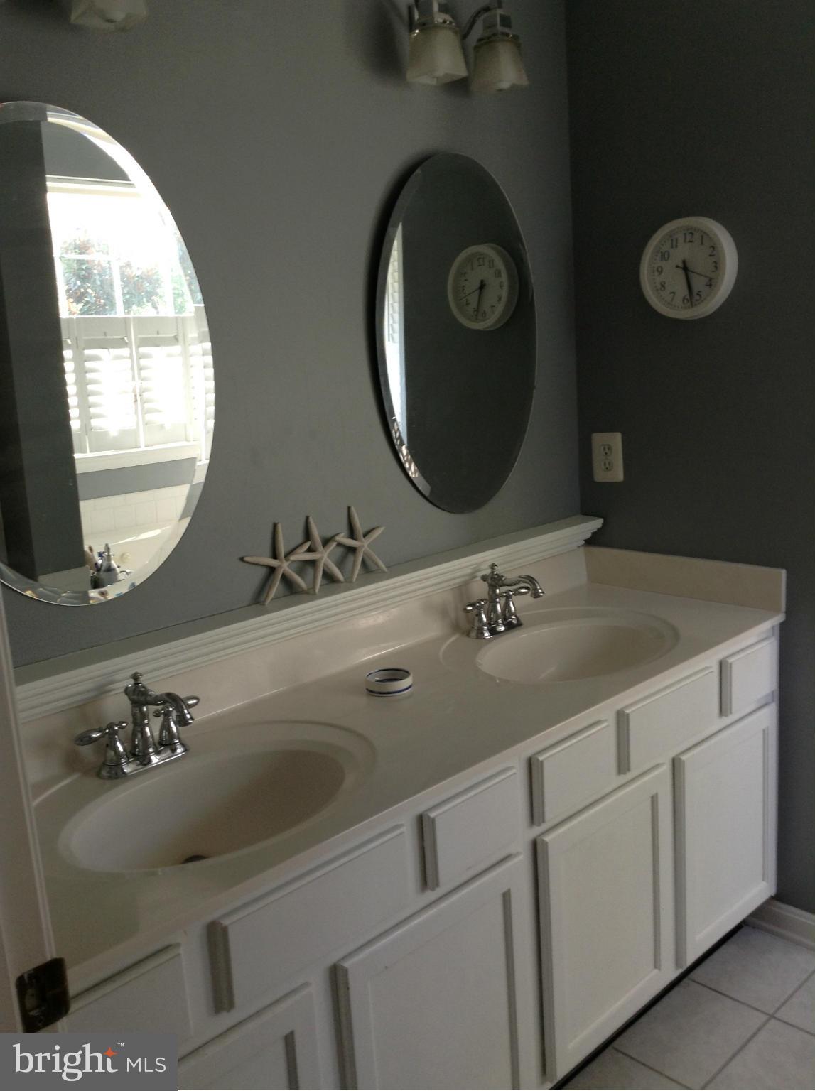 PINEY ORCHARD - Residential Lease