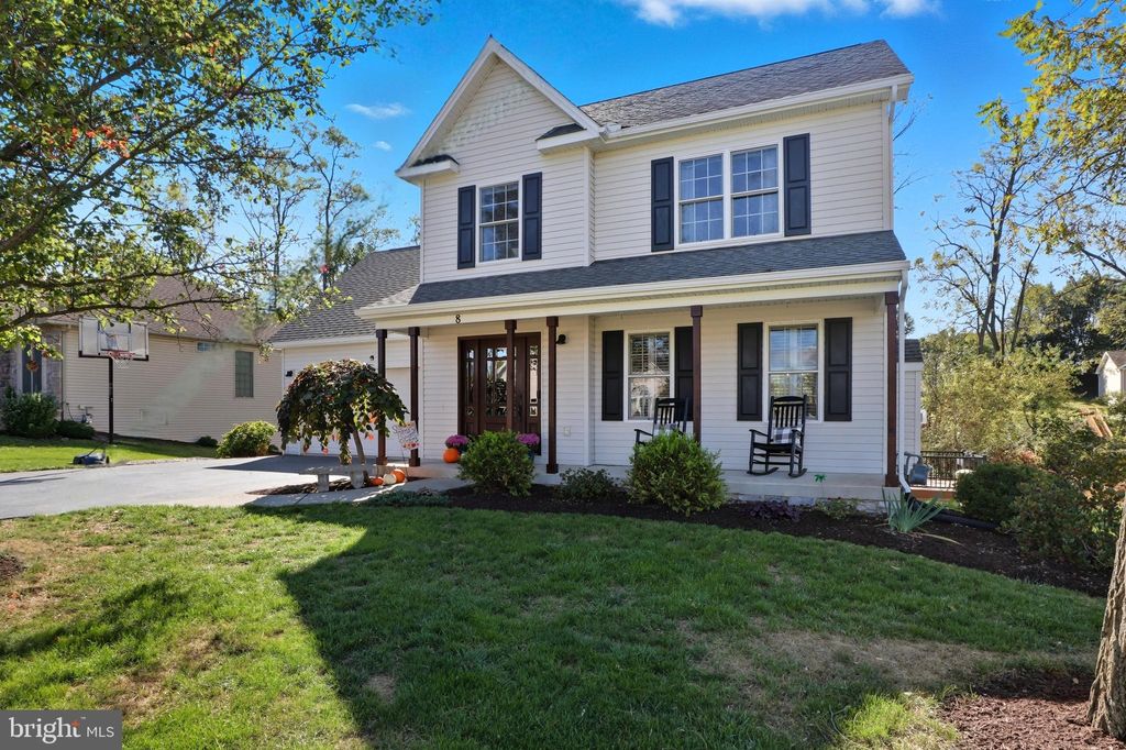 Photo of 8 Dove Court, DILLSBURG, PA 17019 (MLS # PAYK2091702)