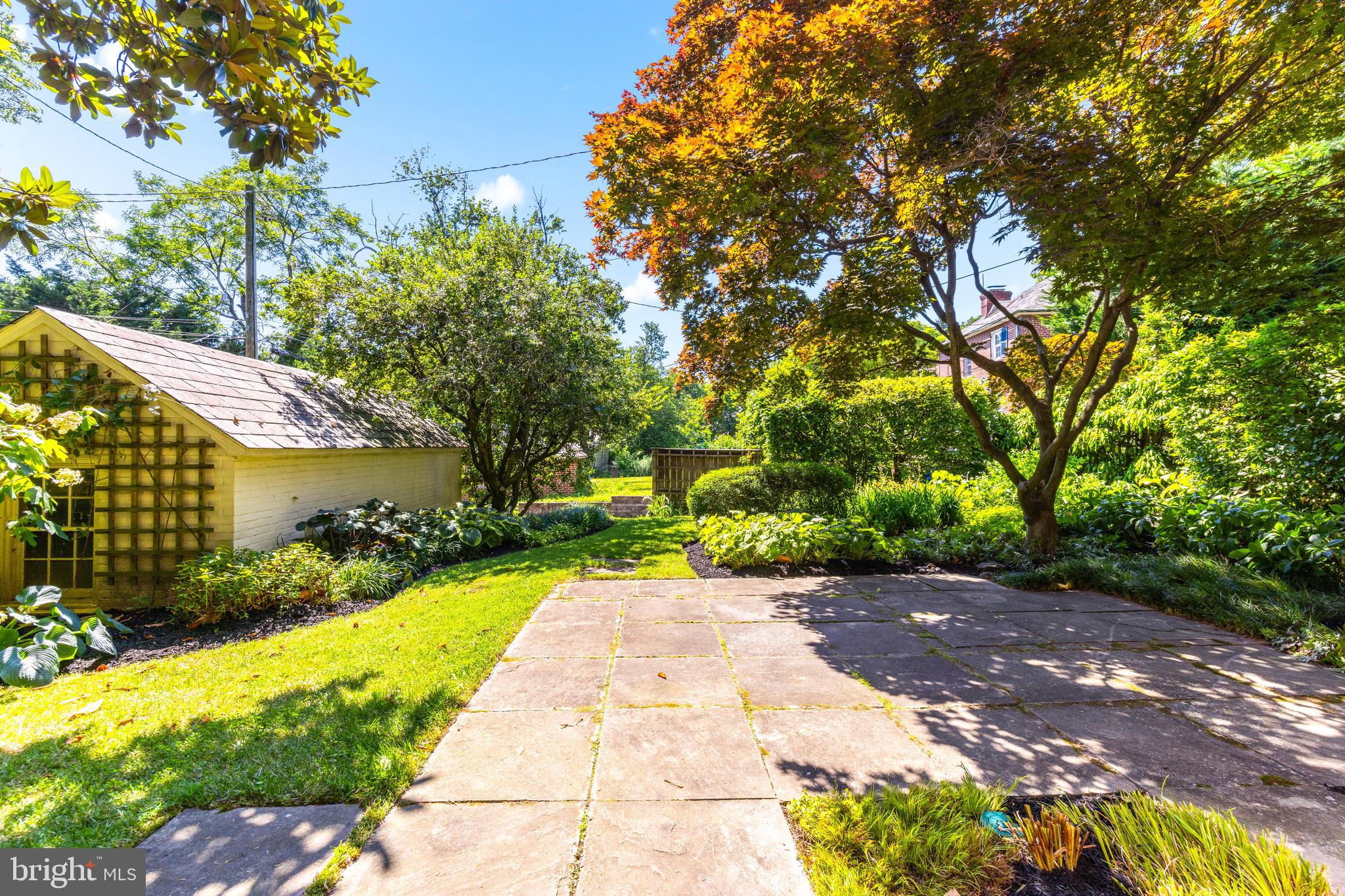 HOMELAND HISTORIC DISTRICT - Residential