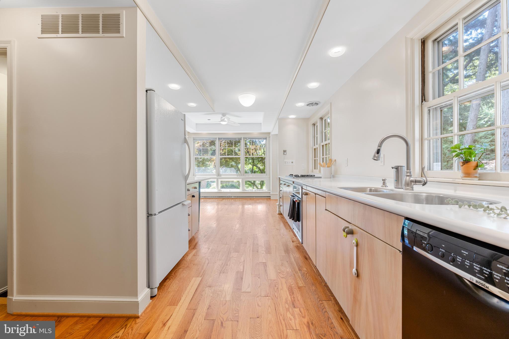 HOMELAND HISTORIC DISTRICT - Residential