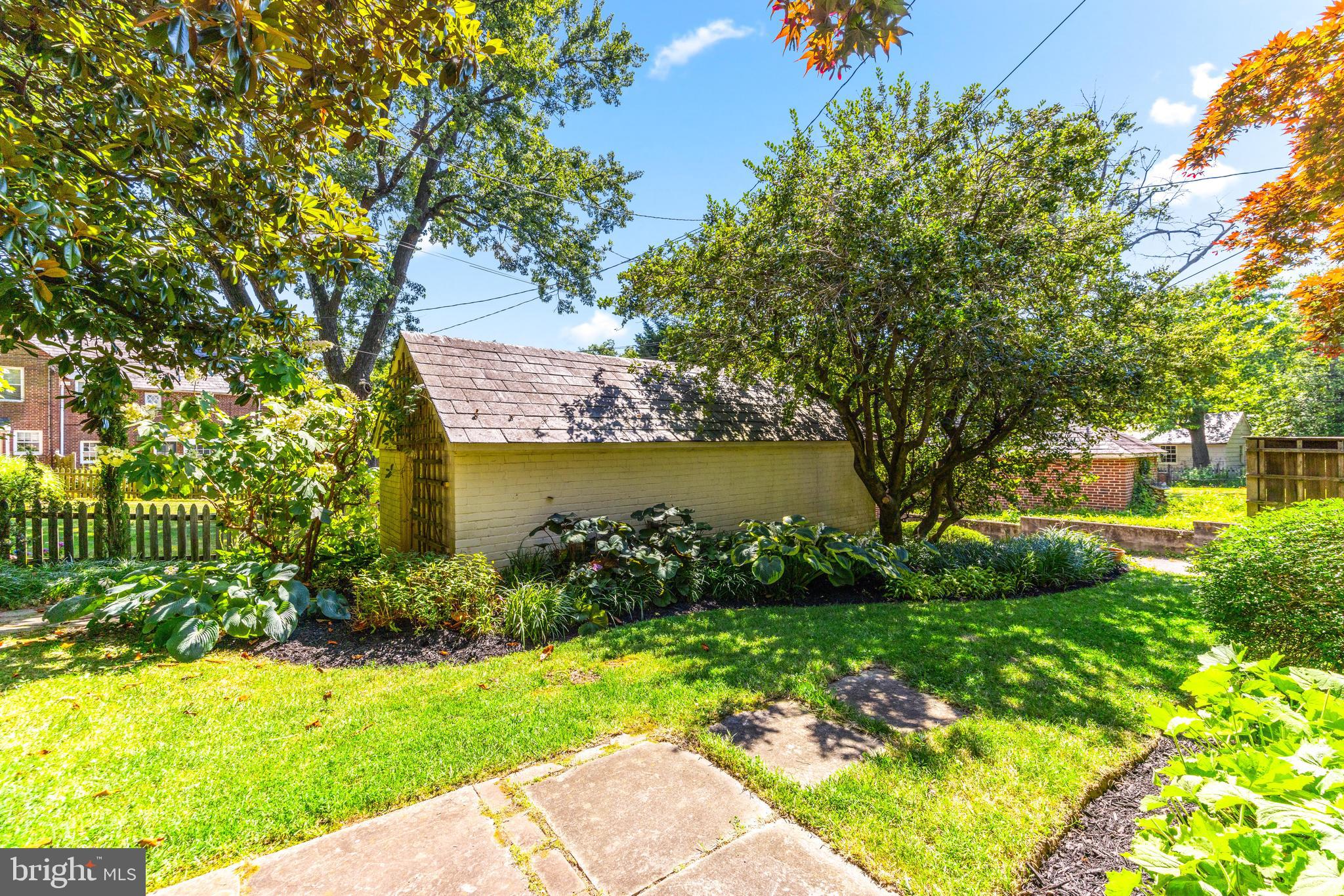 HOMELAND HISTORIC DISTRICT - Residential