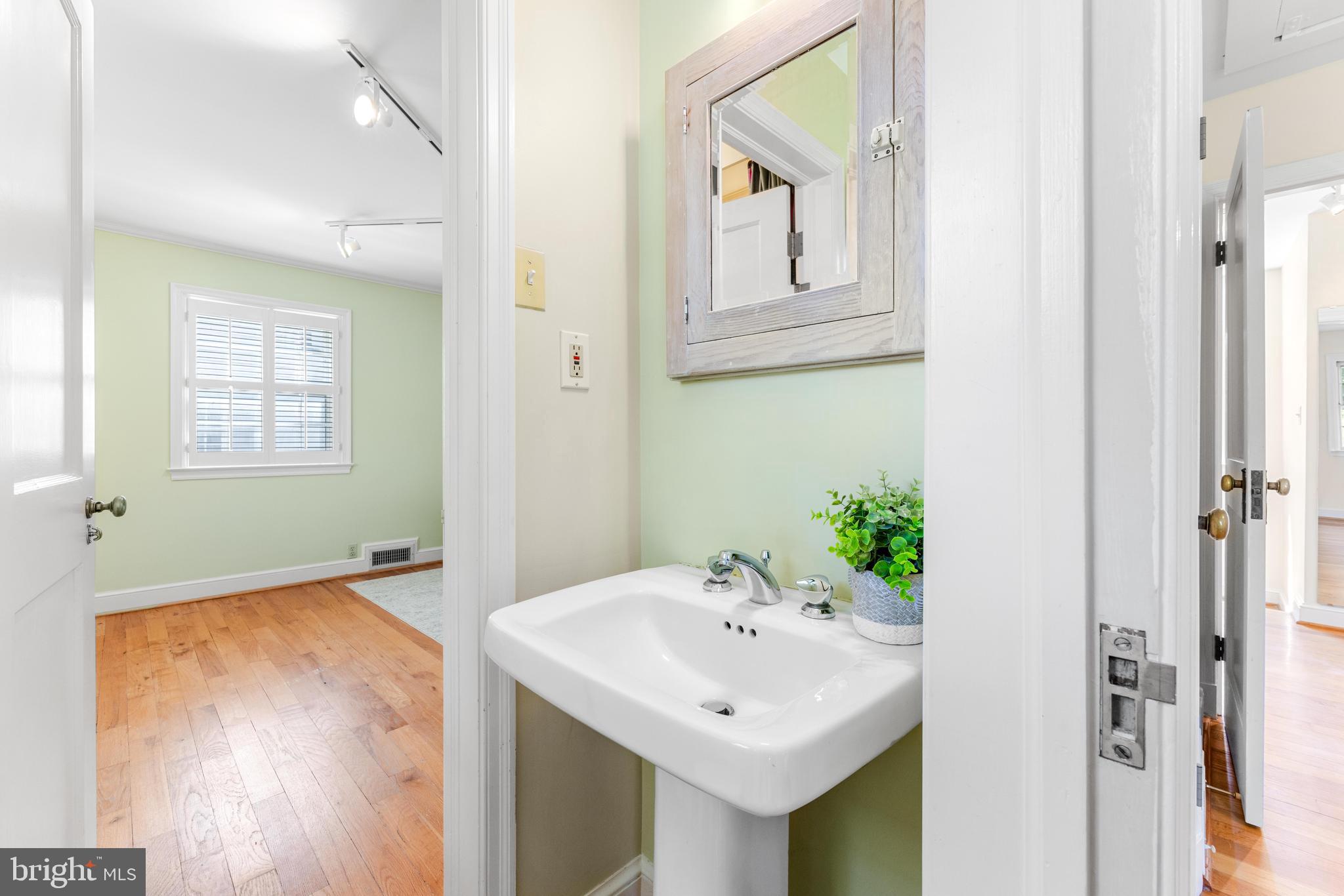 HOMELAND HISTORIC DISTRICT - Residential