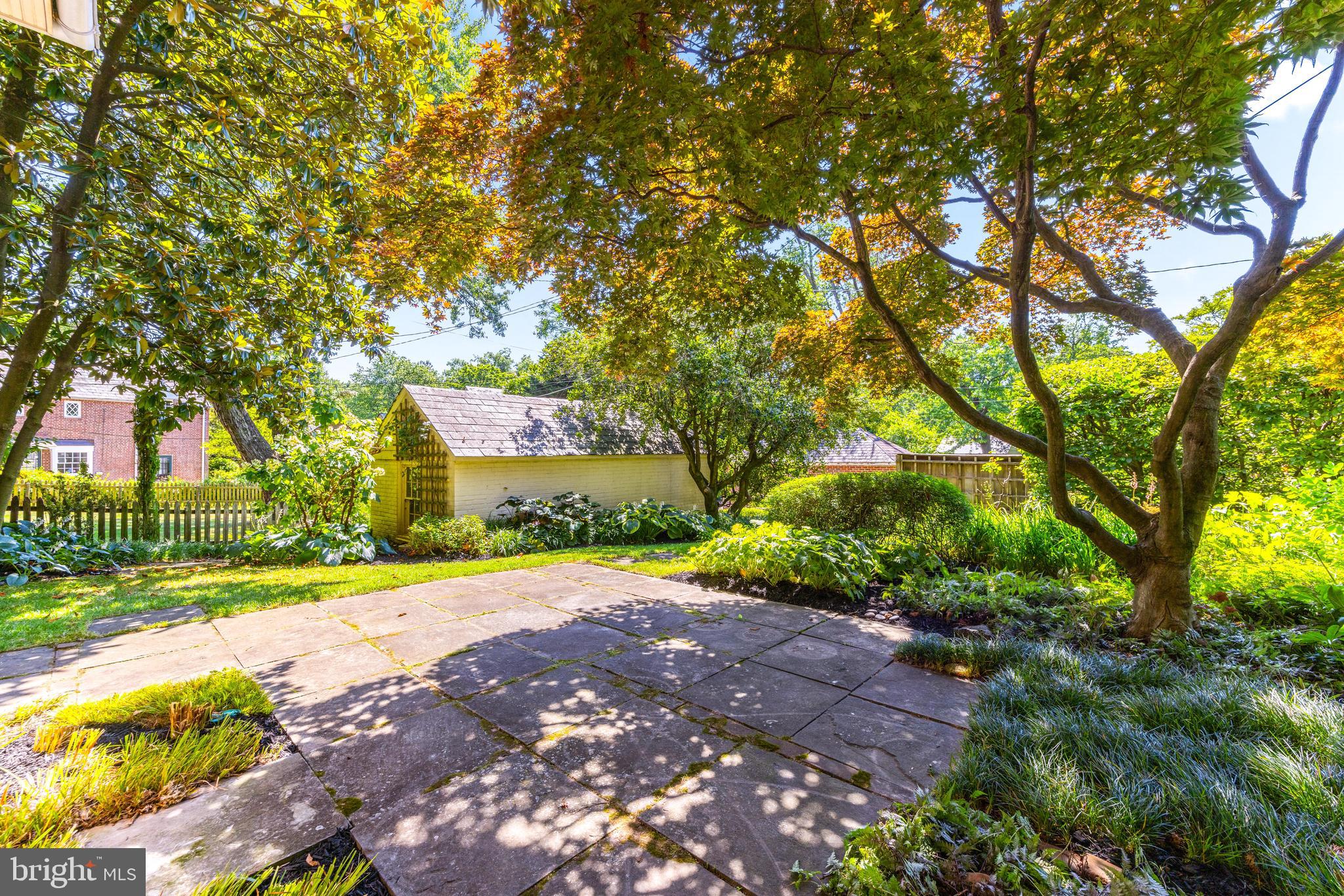 HOMELAND HISTORIC DISTRICT - Residential