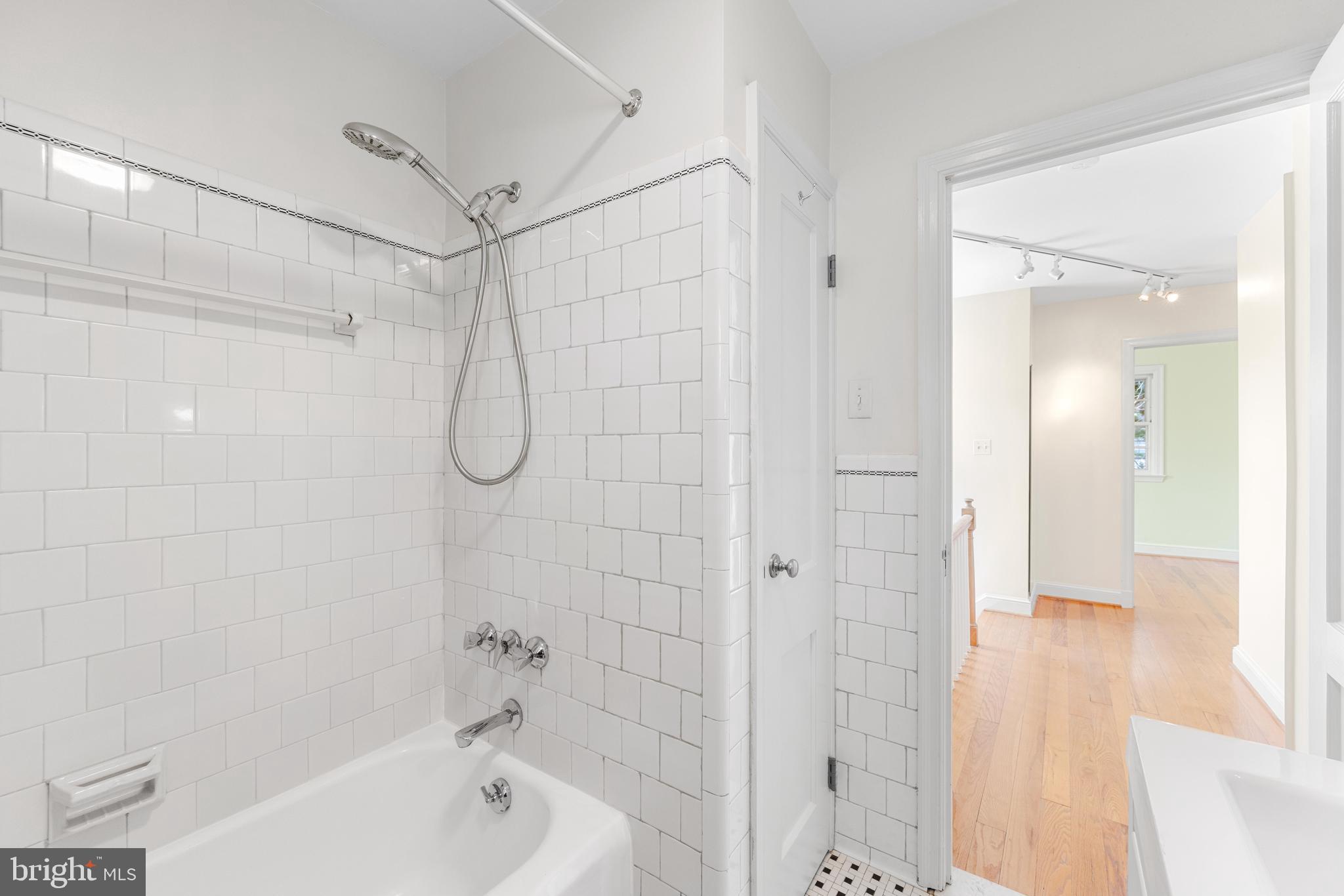 HOMELAND HISTORIC DISTRICT - Residential