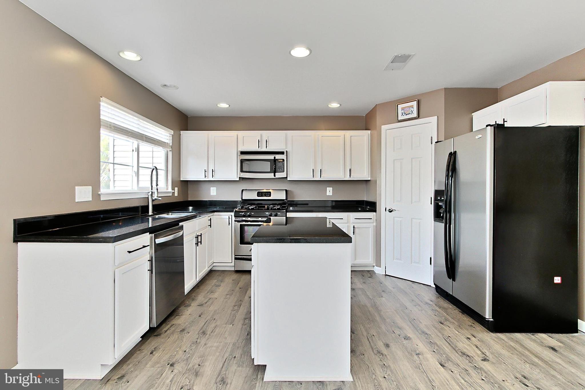 BELMONT STATION - Residential