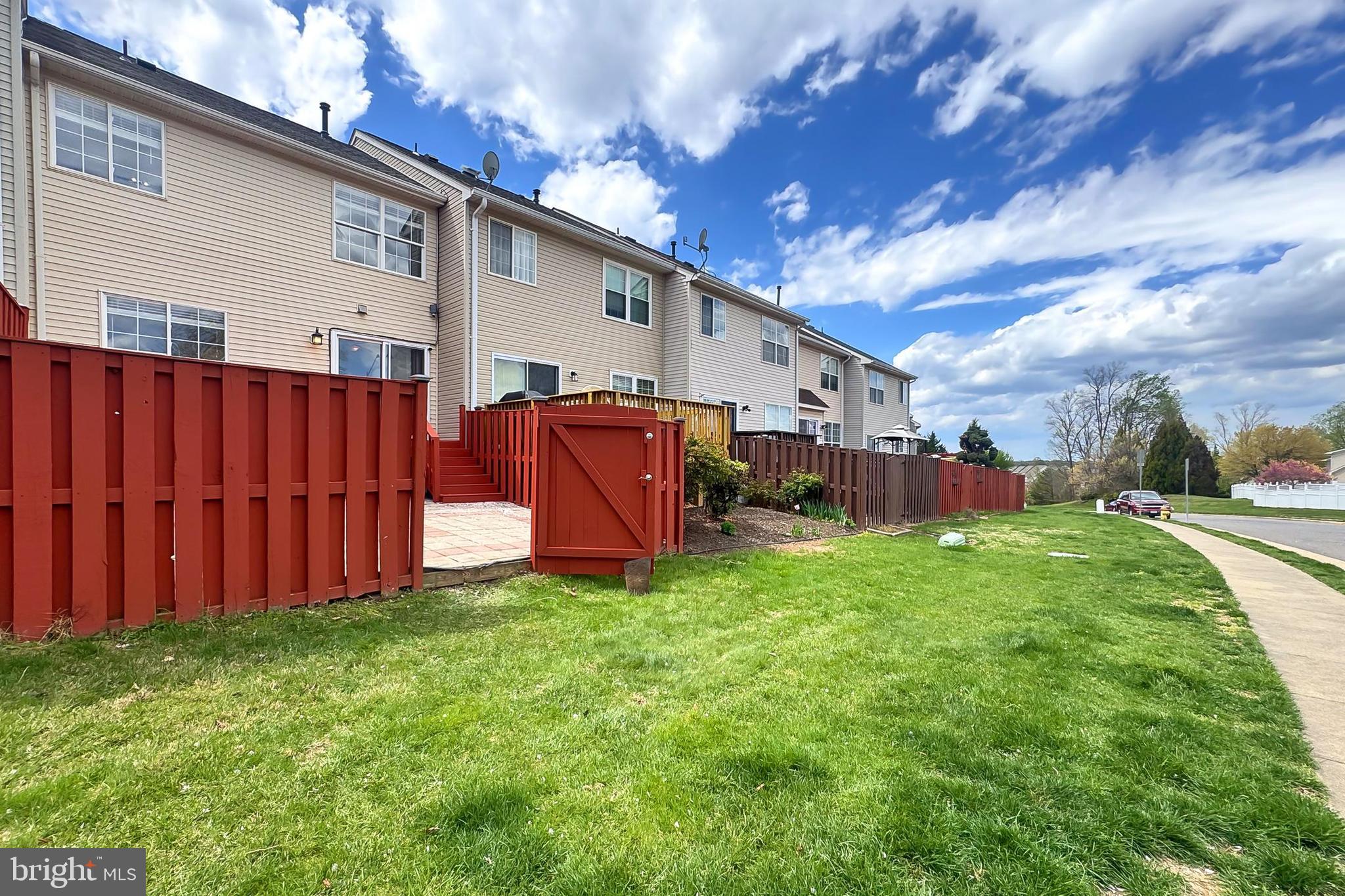 BELMONT STATION - Residential