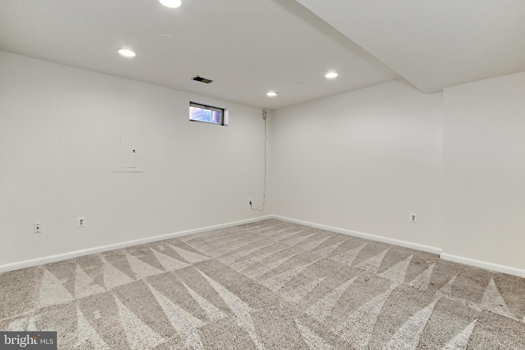 BELMONT STATION - Residential