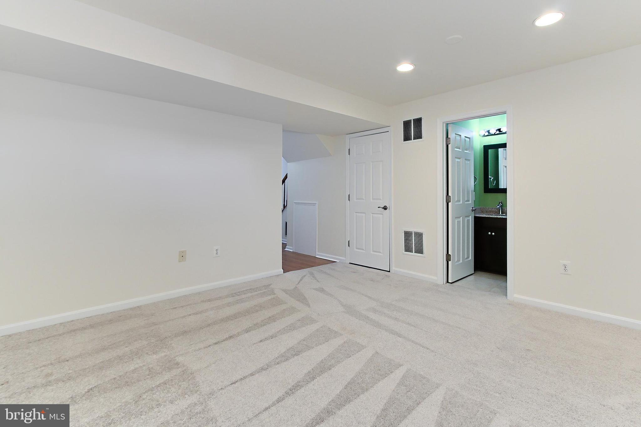 BELMONT STATION - Residential