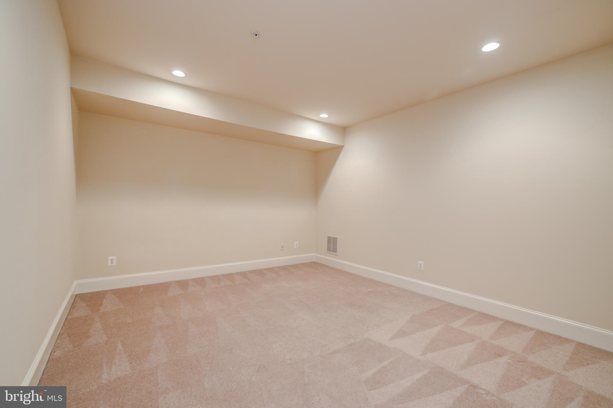 POTOMAC GREENS - Residential