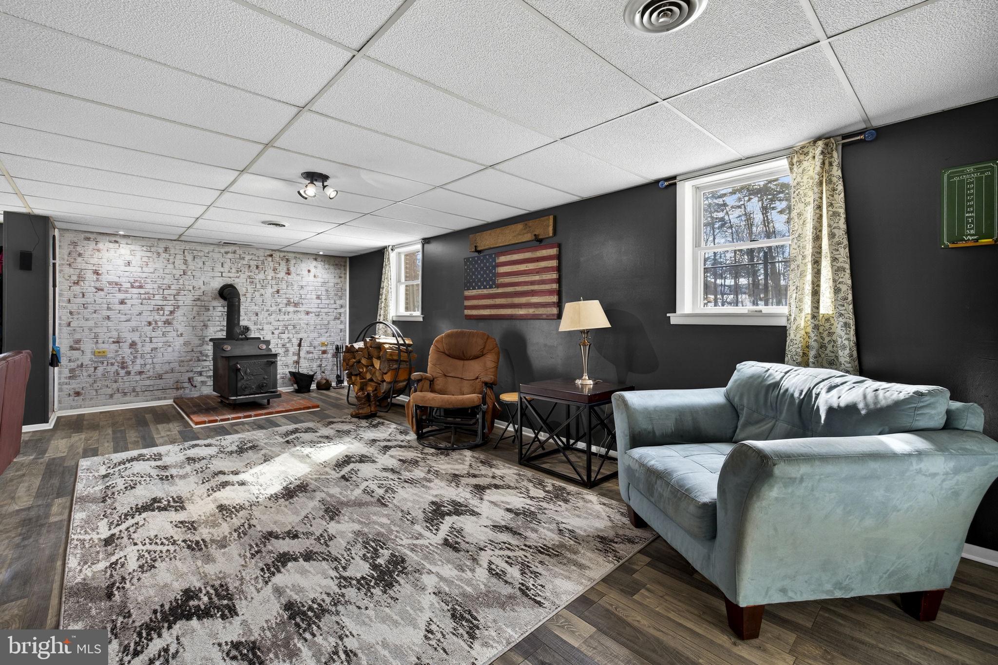 SHIRLEY FARMS - Residential