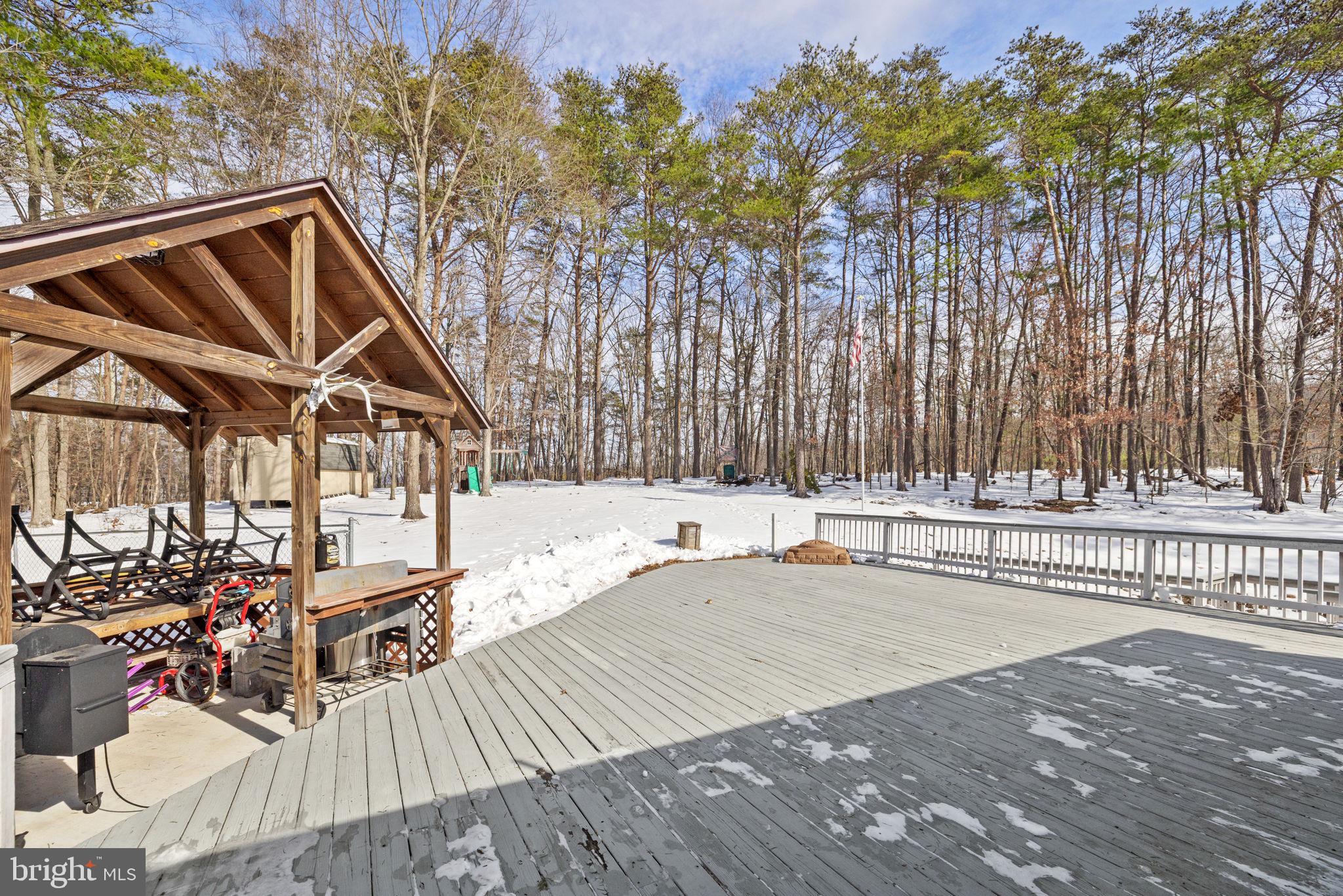 SHIRLEY FARMS - Residential