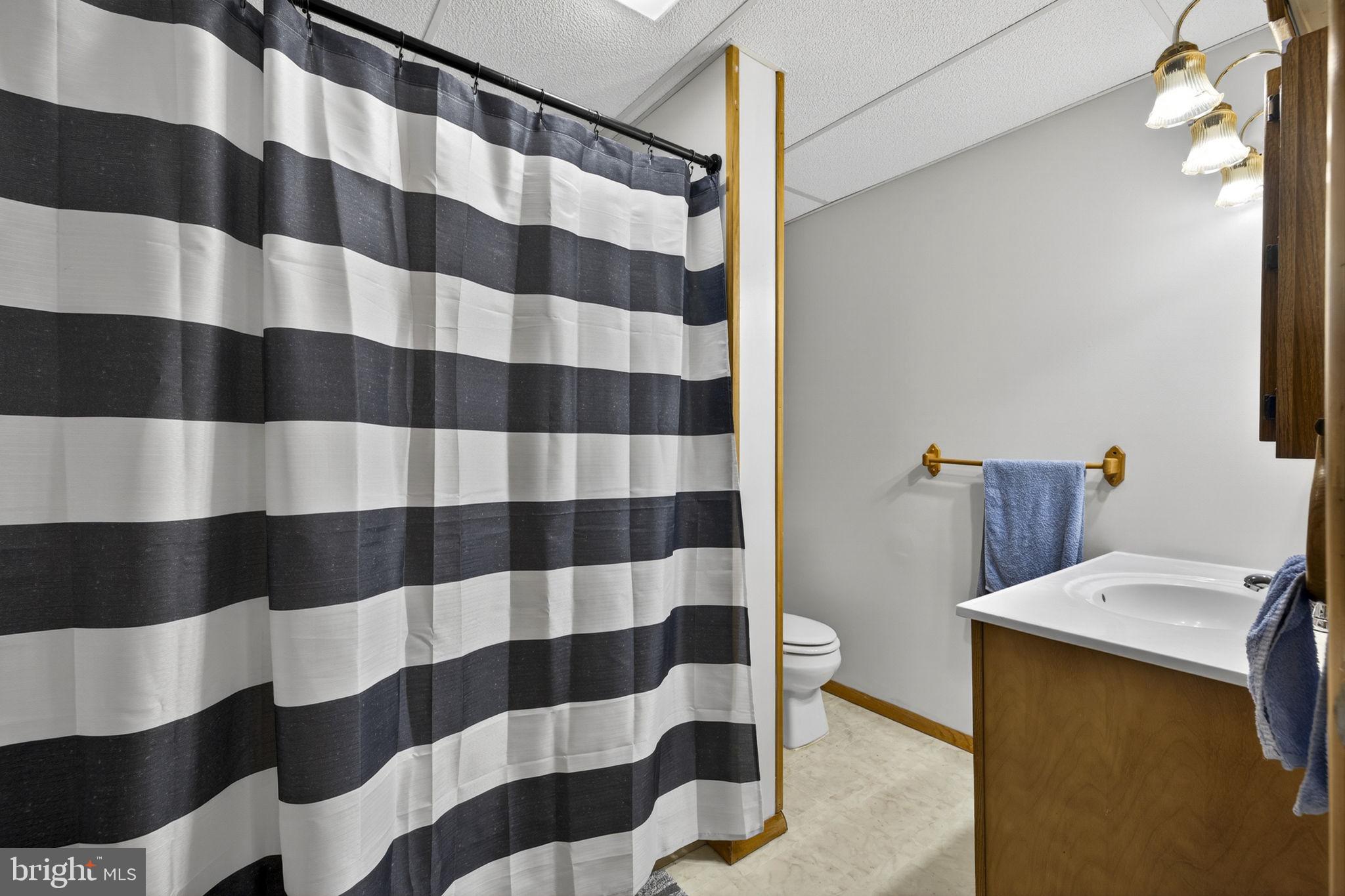 SHIRLEY FARMS - Residential