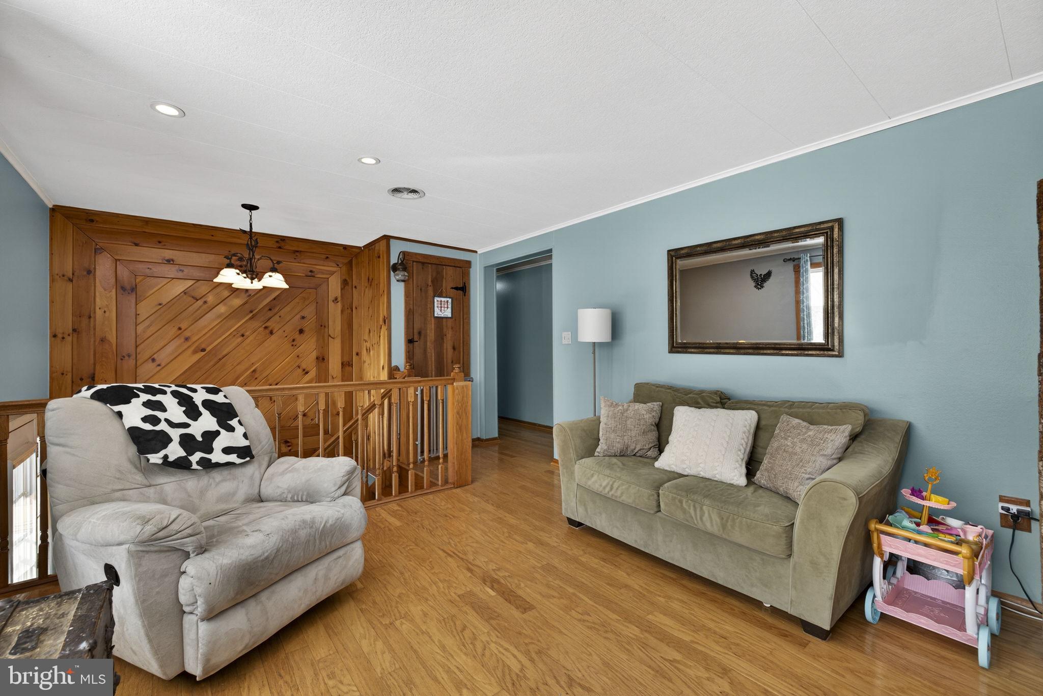 SHIRLEY FARMS - Residential