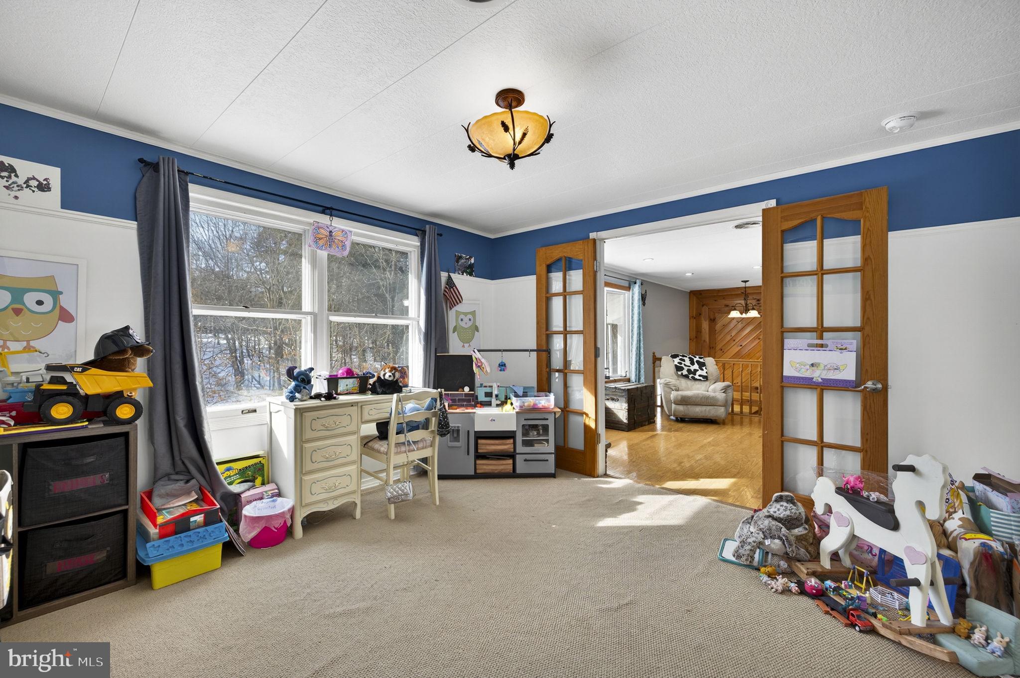 SHIRLEY FARMS - Residential