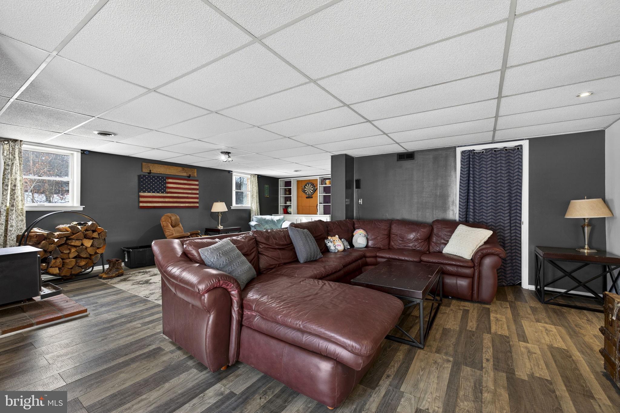 SHIRLEY FARMS - Residential