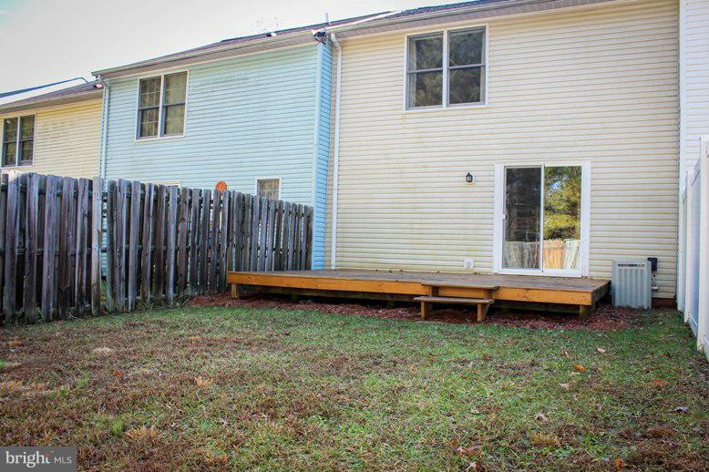 HUNTING QUARTERS - Residential