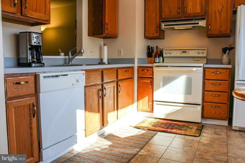 HUNTING QUARTERS - Residential