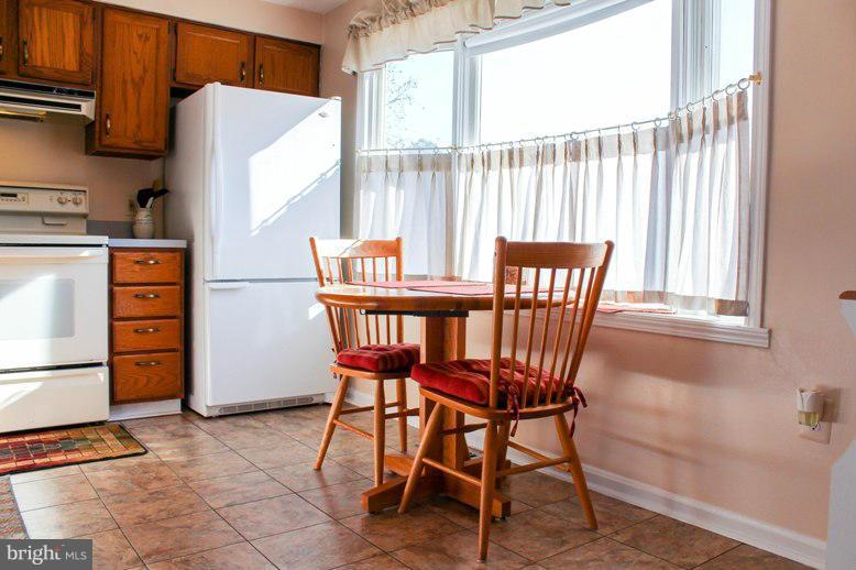 HUNTING QUARTERS - Residential