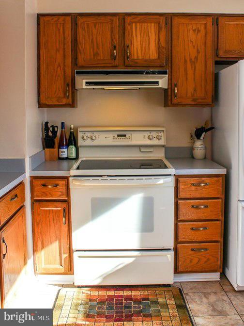 HUNTING QUARTERS - Residential