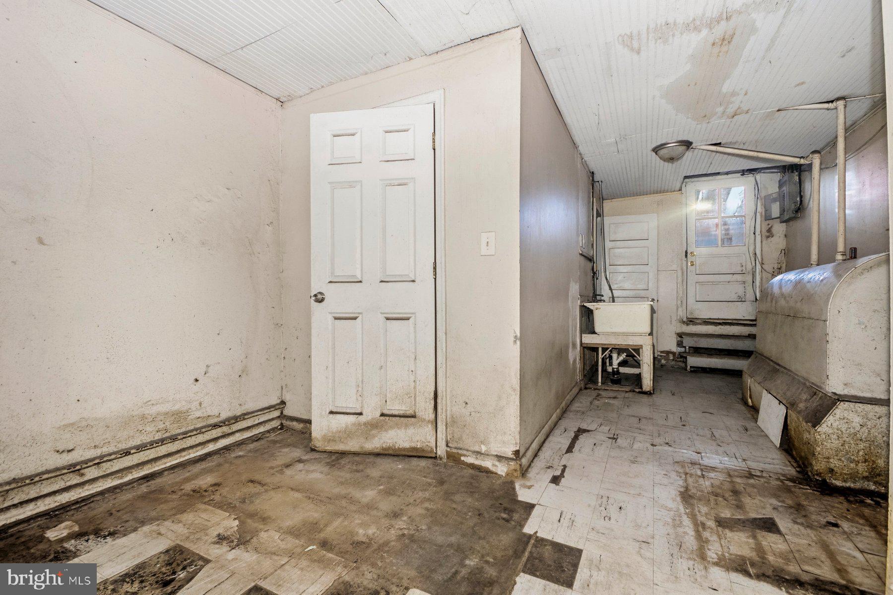 BIDDLE STREET - Residential