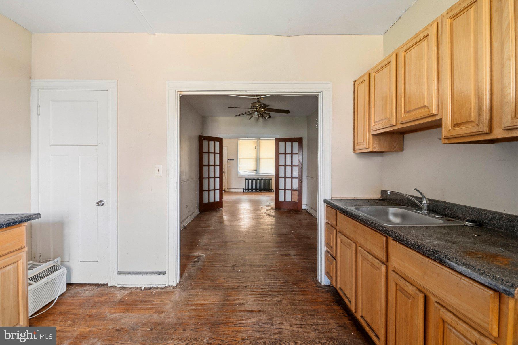 BIDDLE STREET - Residential