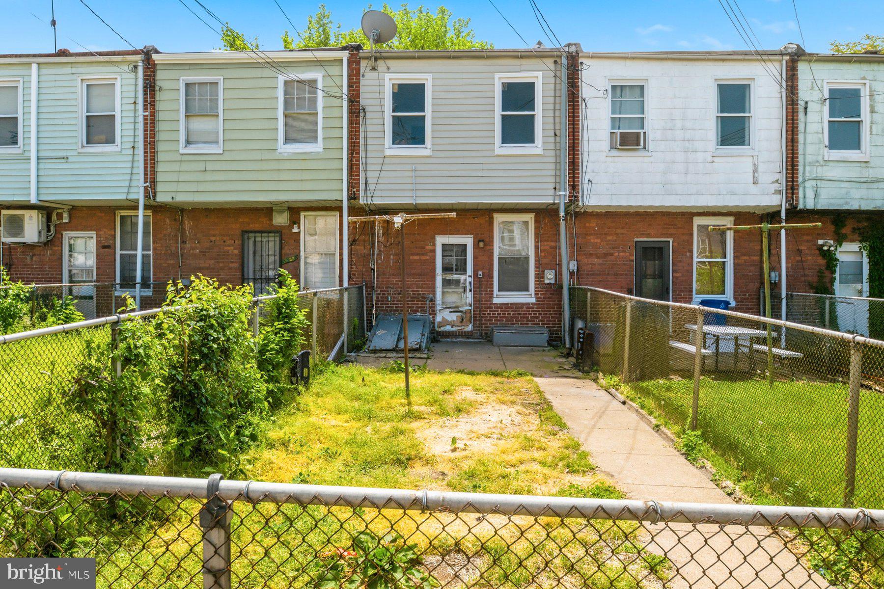BIDDLE STREET - Residential