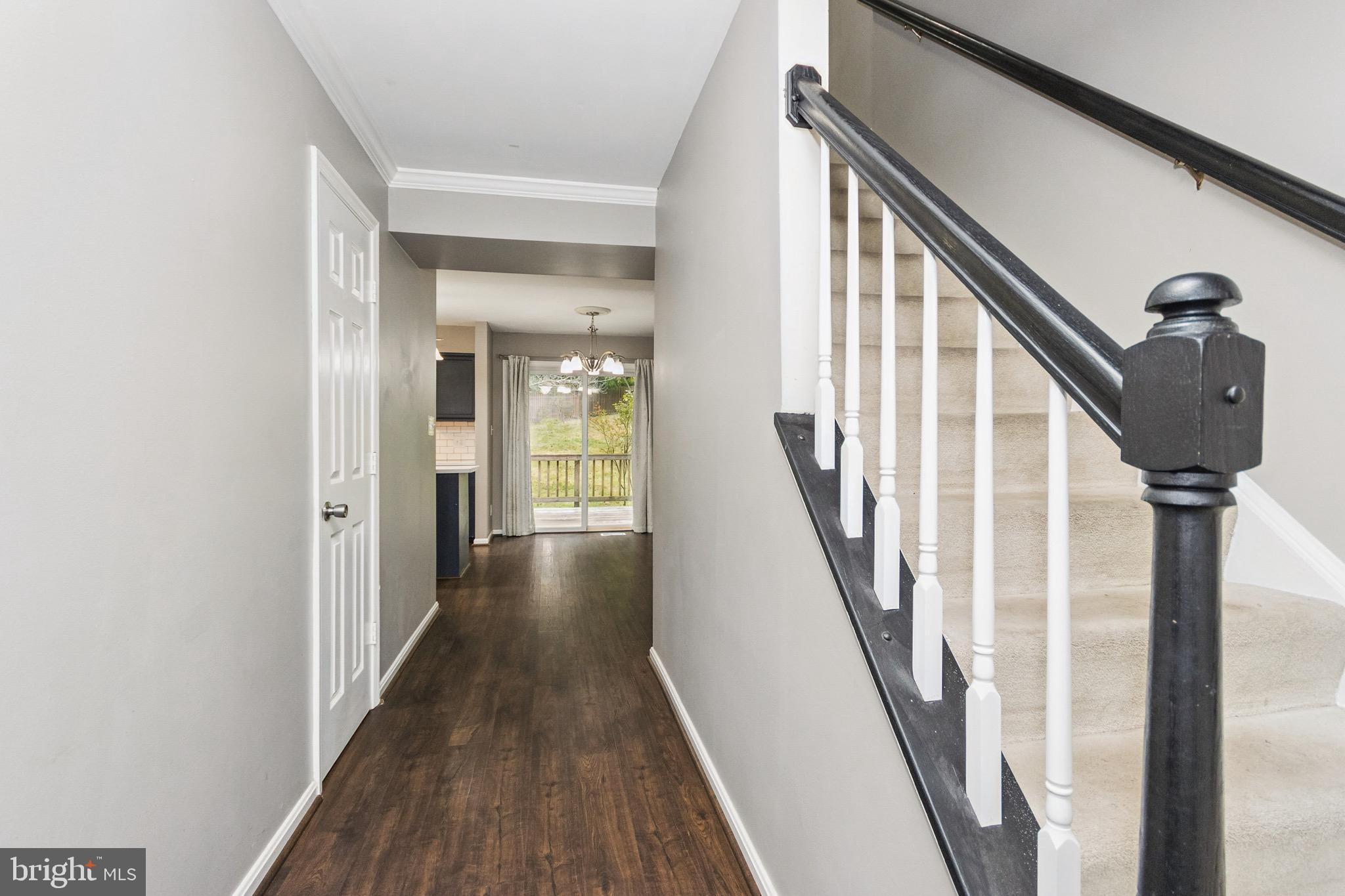 38 WOODS EDGE COURT