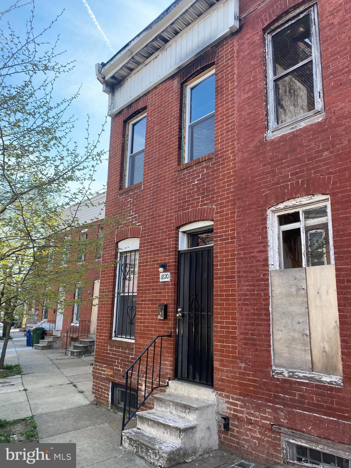 1820 HOPE STREET